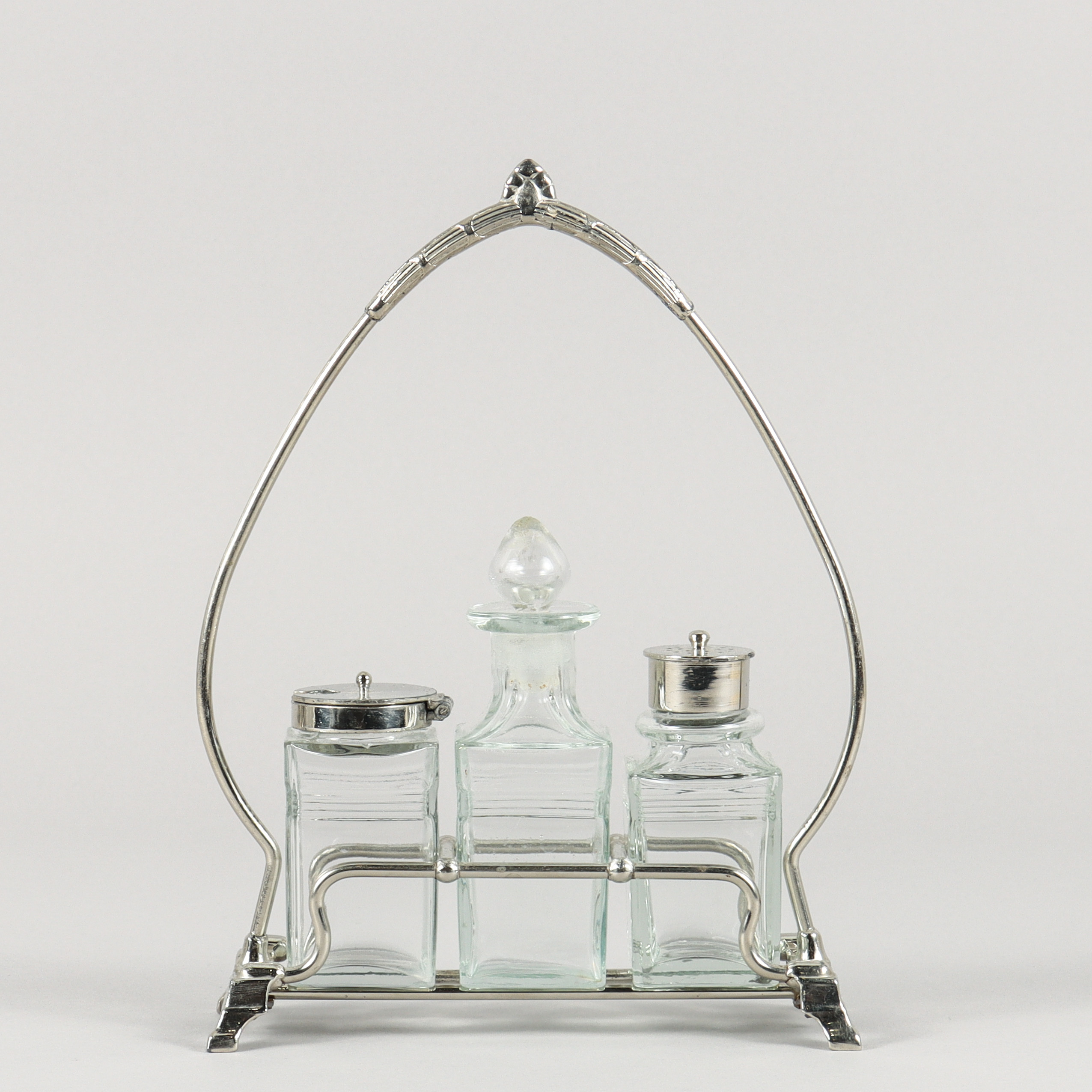 KRYDDSTÄLL vitmetall och glas, 1900-tal.