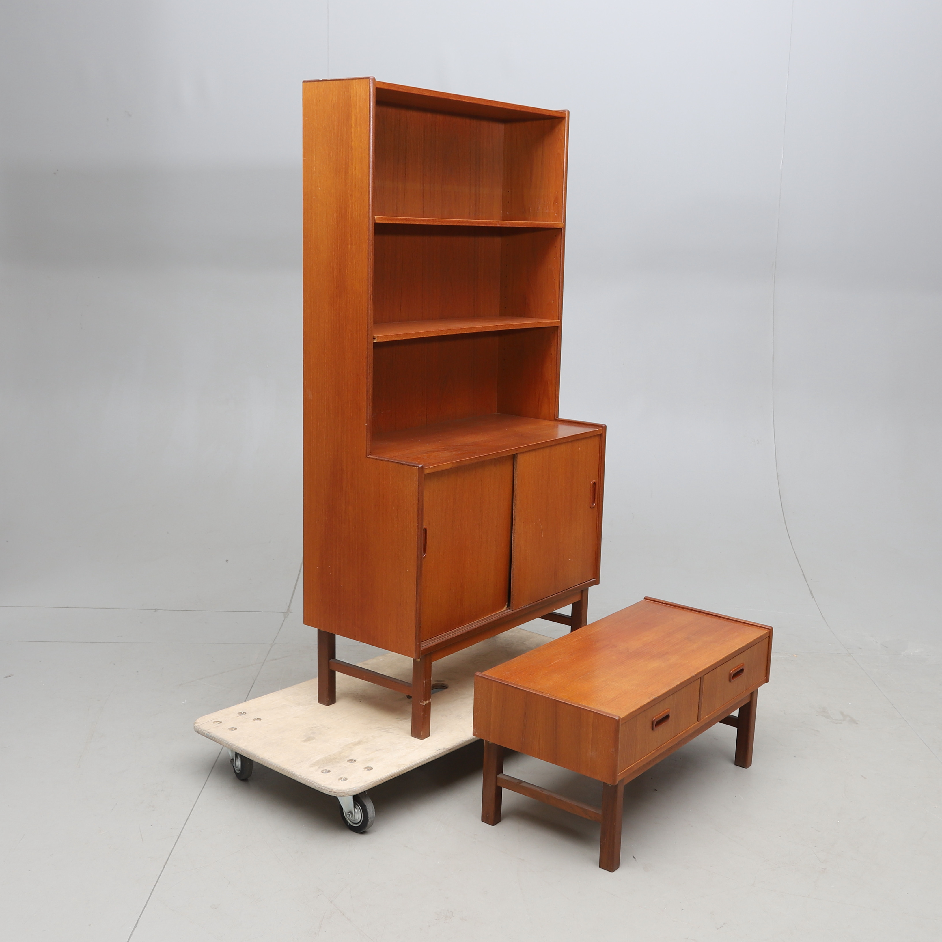 BOKHYLLA & BÄNK, teak, 1960-tal.