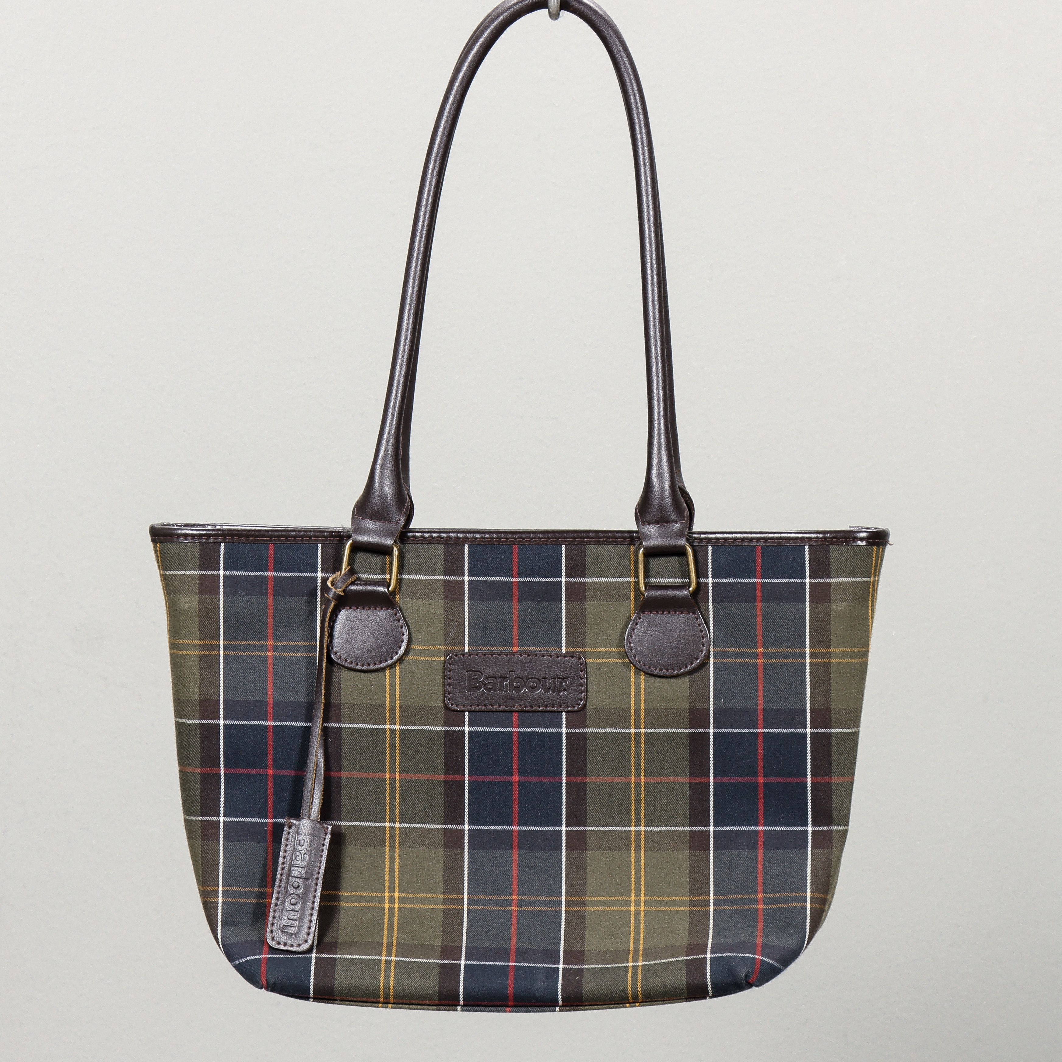 BARBOUR handväska.