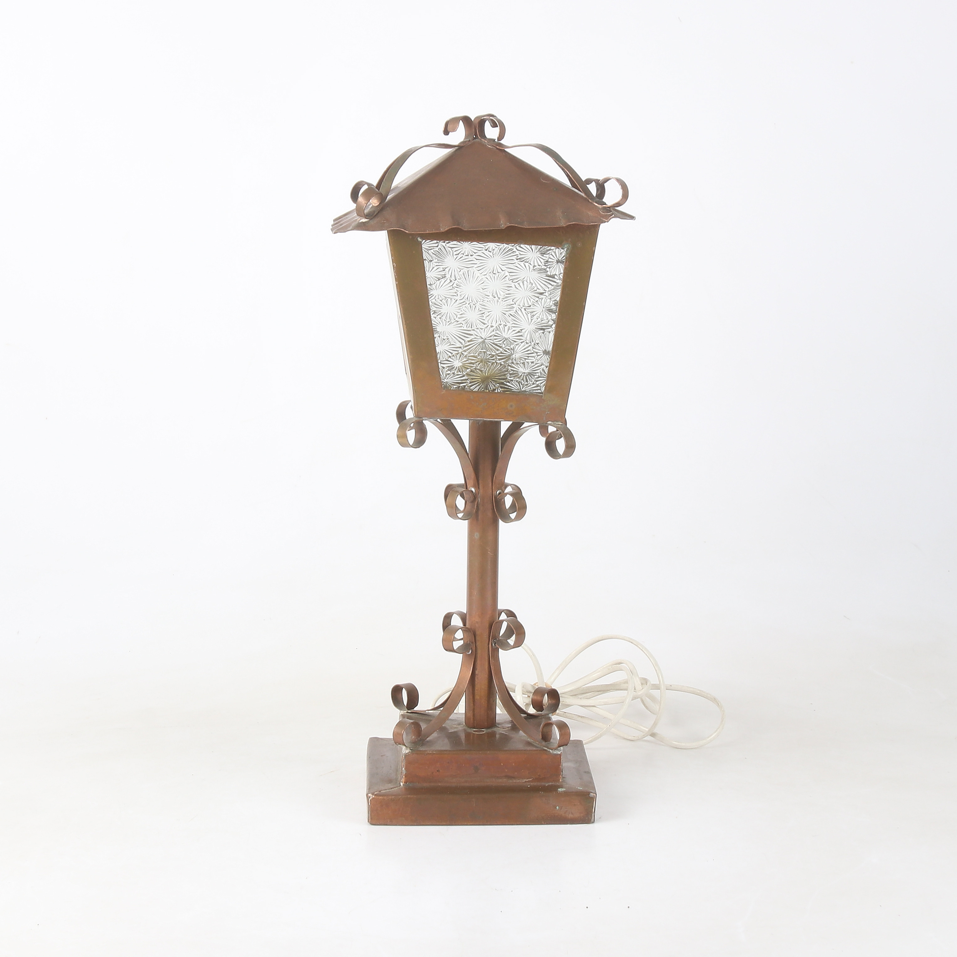 BORDSLAMPA, koppar, 1900-tal.