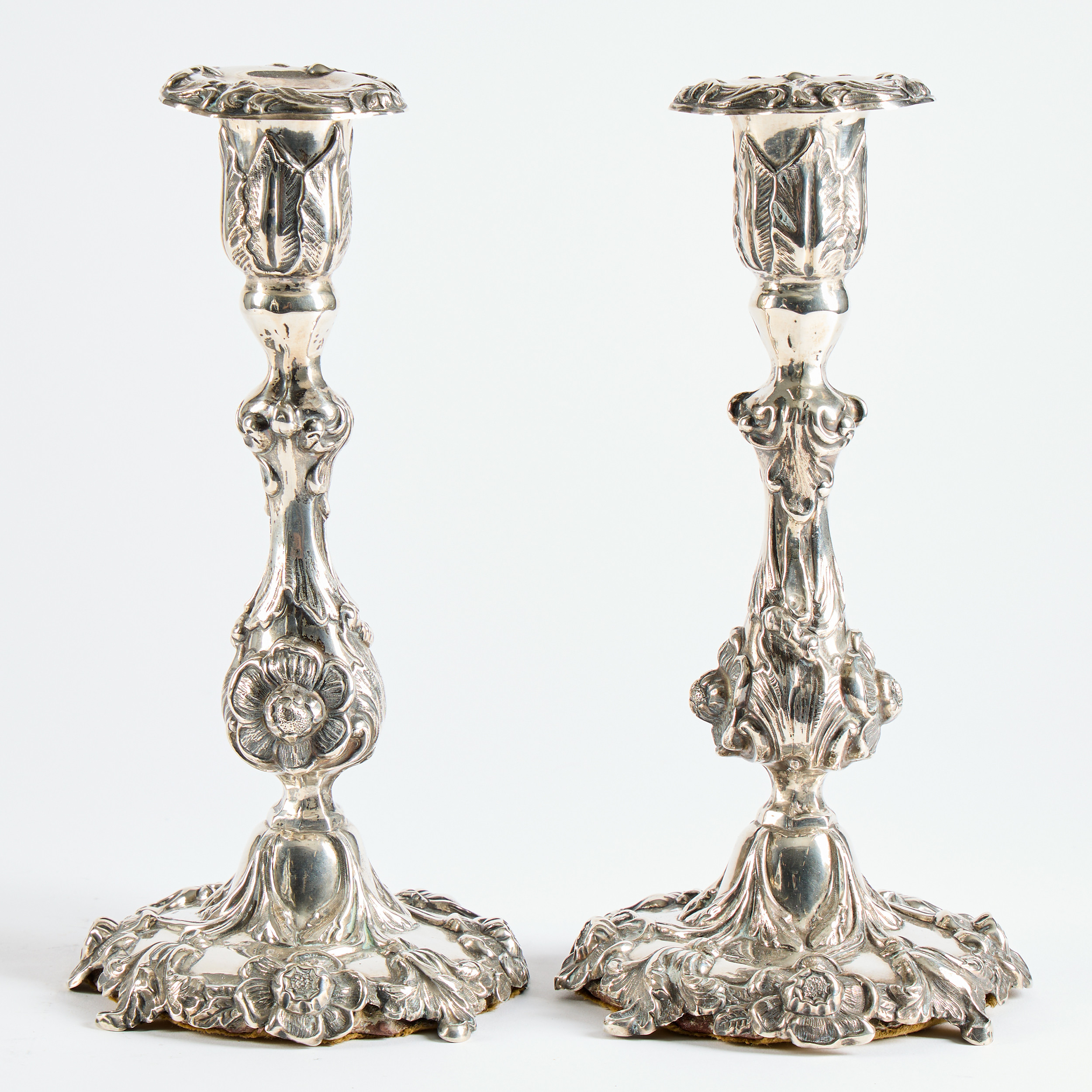 ERNST MARKSTRÖM. Ljusstakar, ett par, silver, nyrokoko, Uppsala, 1874.