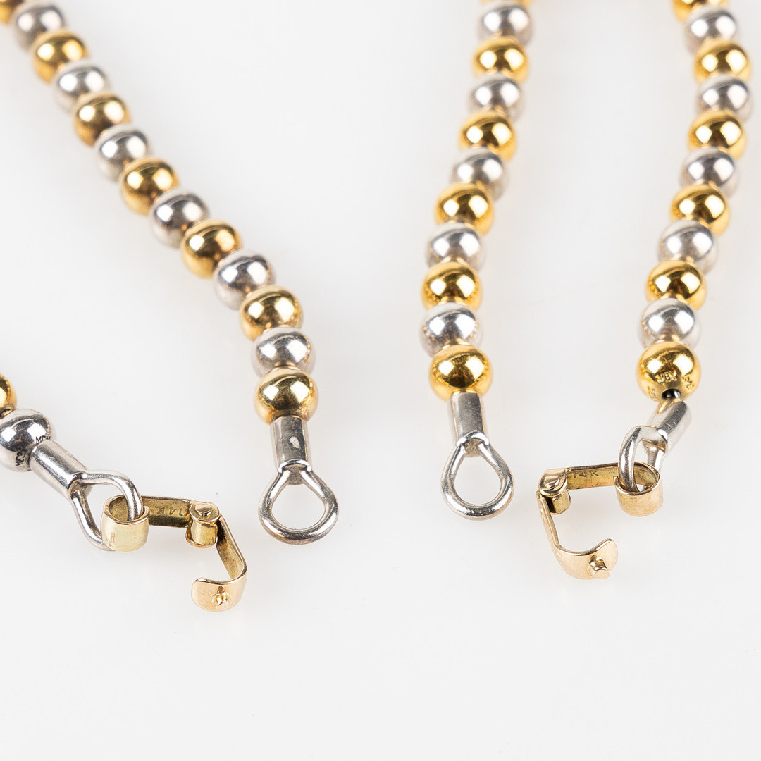 ARM- OCH HALSBAND. Sterling silver, lås i 14K guld.