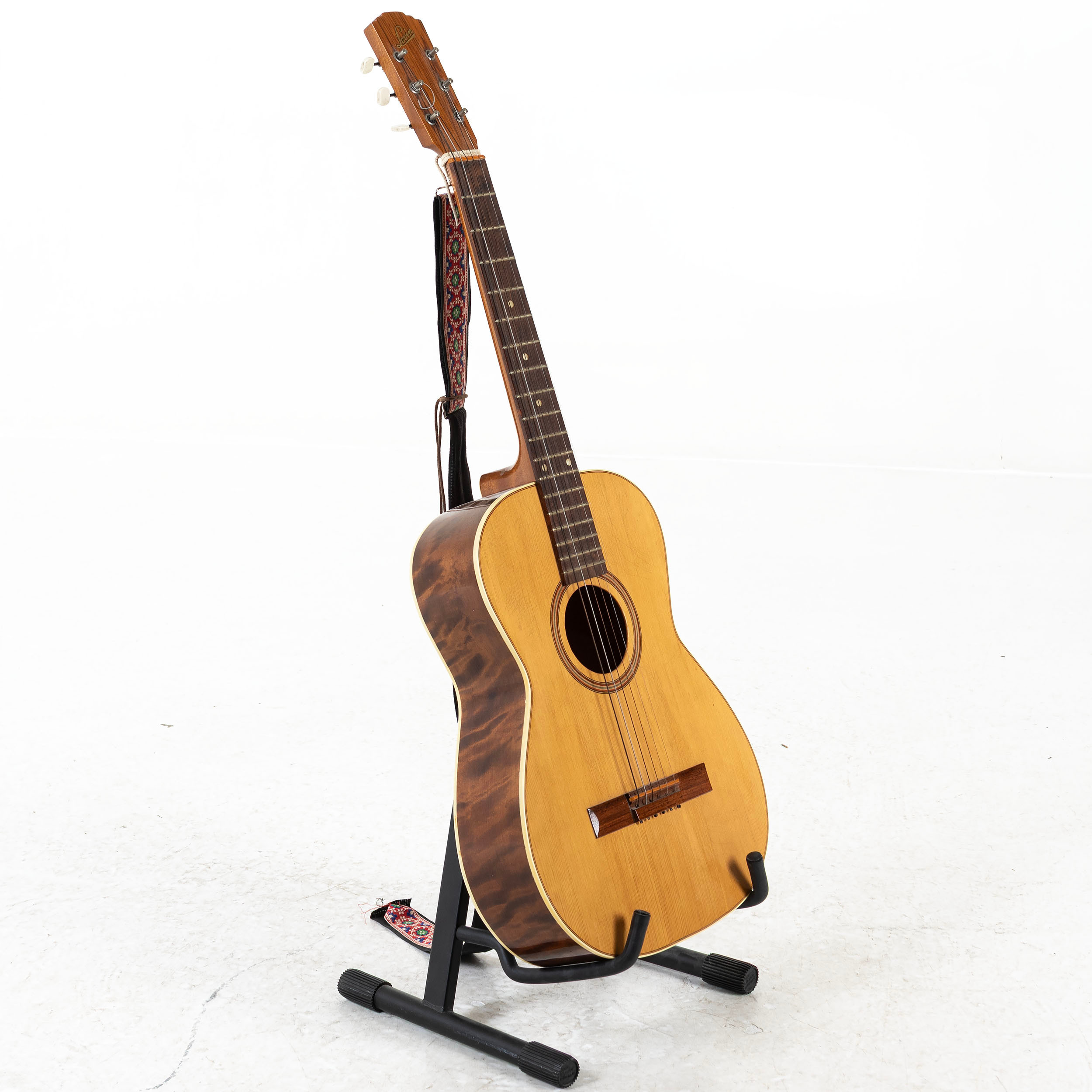 GITARR, akustisk, modell 118, Levin.
