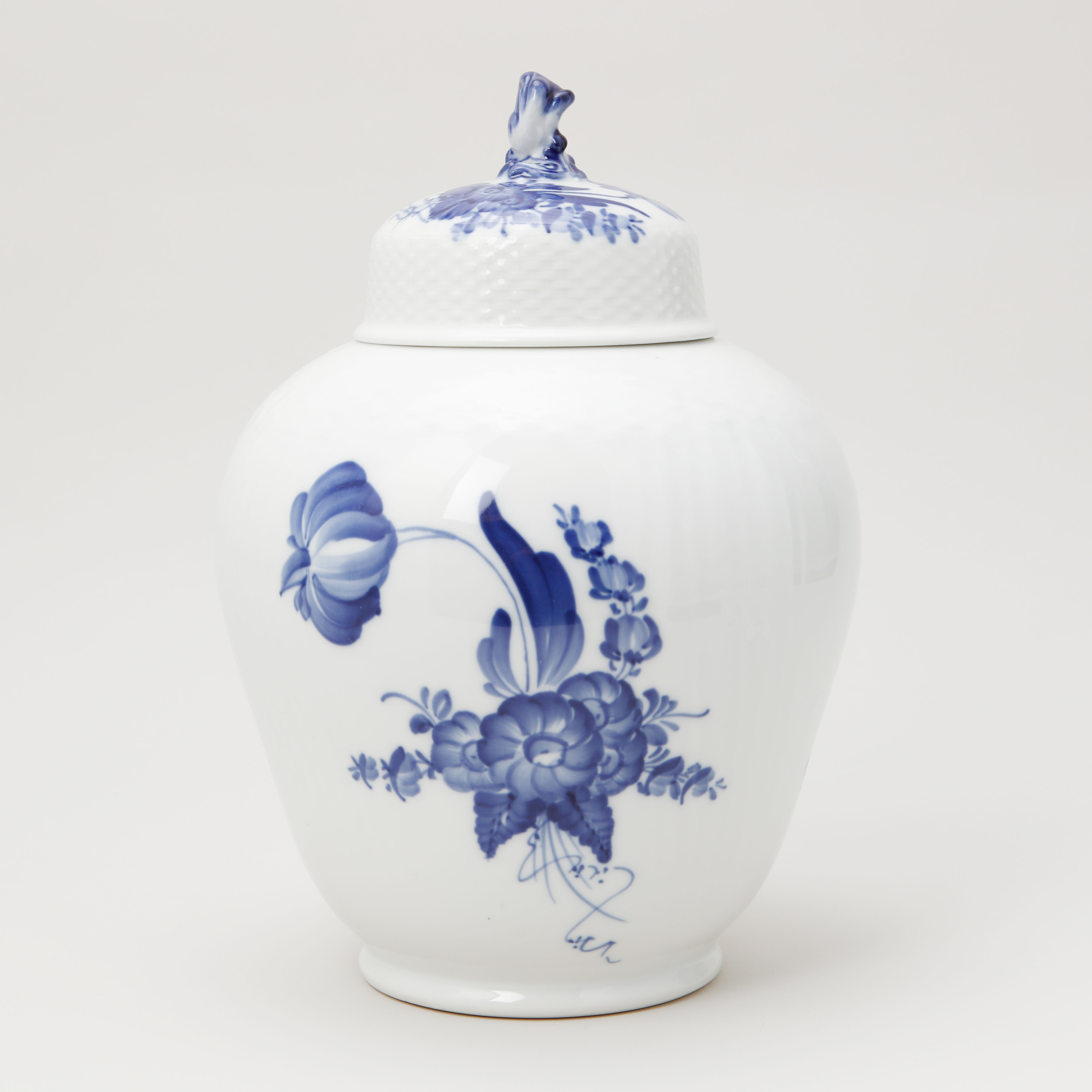 LOCKURNA, porslin, "Blå blomst", Royal Copenhagen.