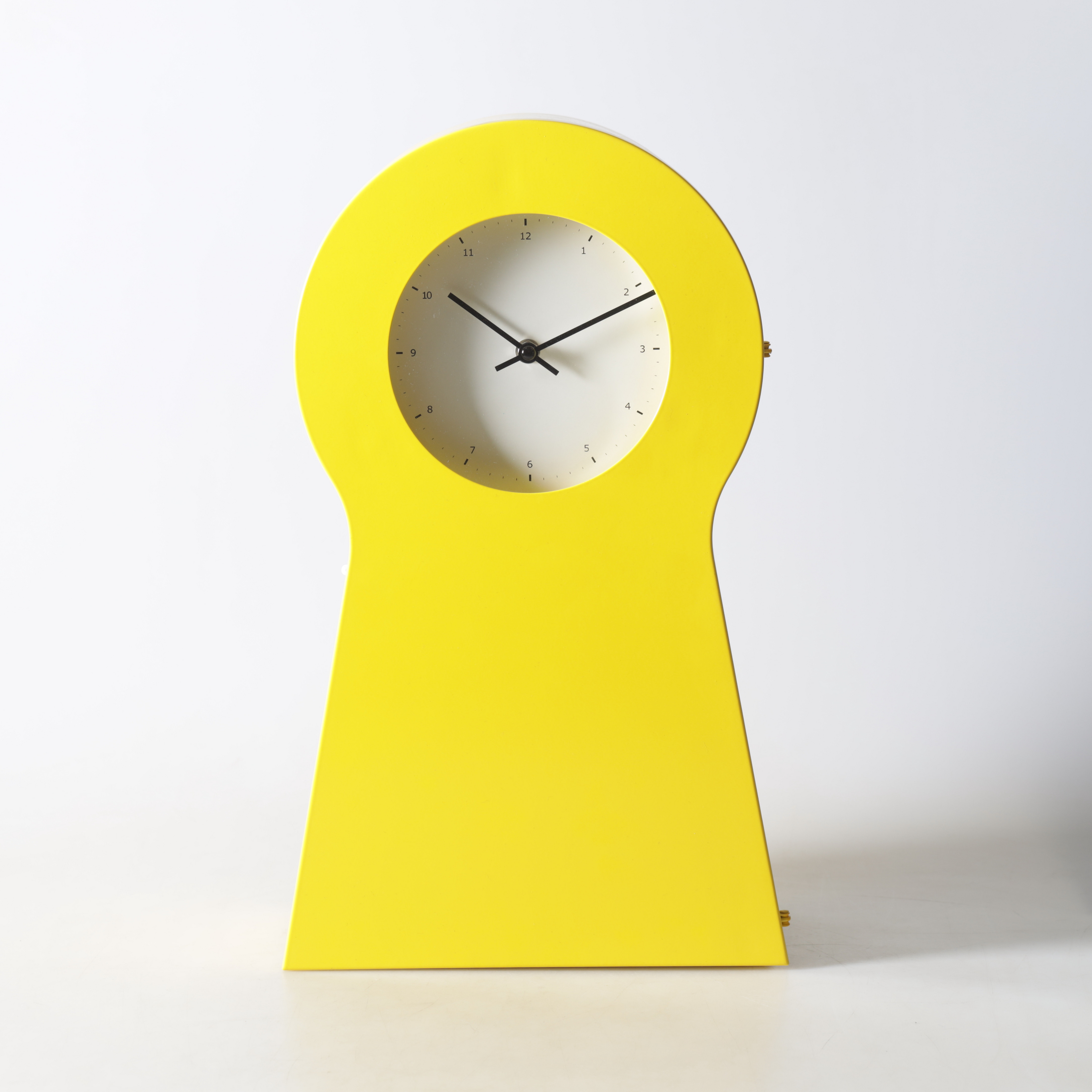THOMAS ERIKSSON. väggskåp med klocka, lackerad plåt, "PS", IKEA, 1995.