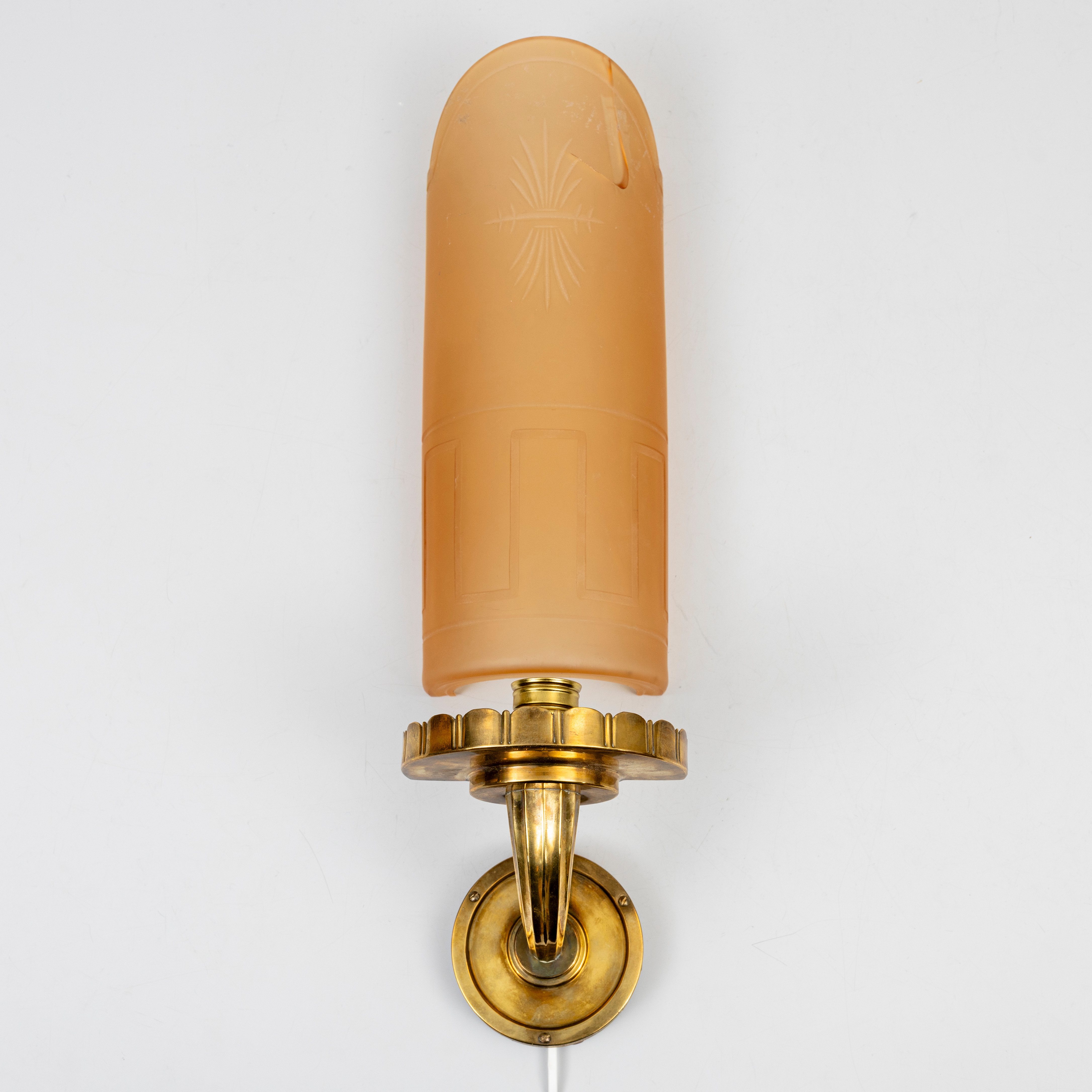 EDWARD HALD. Vägglampa, mässing och glas, Swedish Grace, 1920-tal.