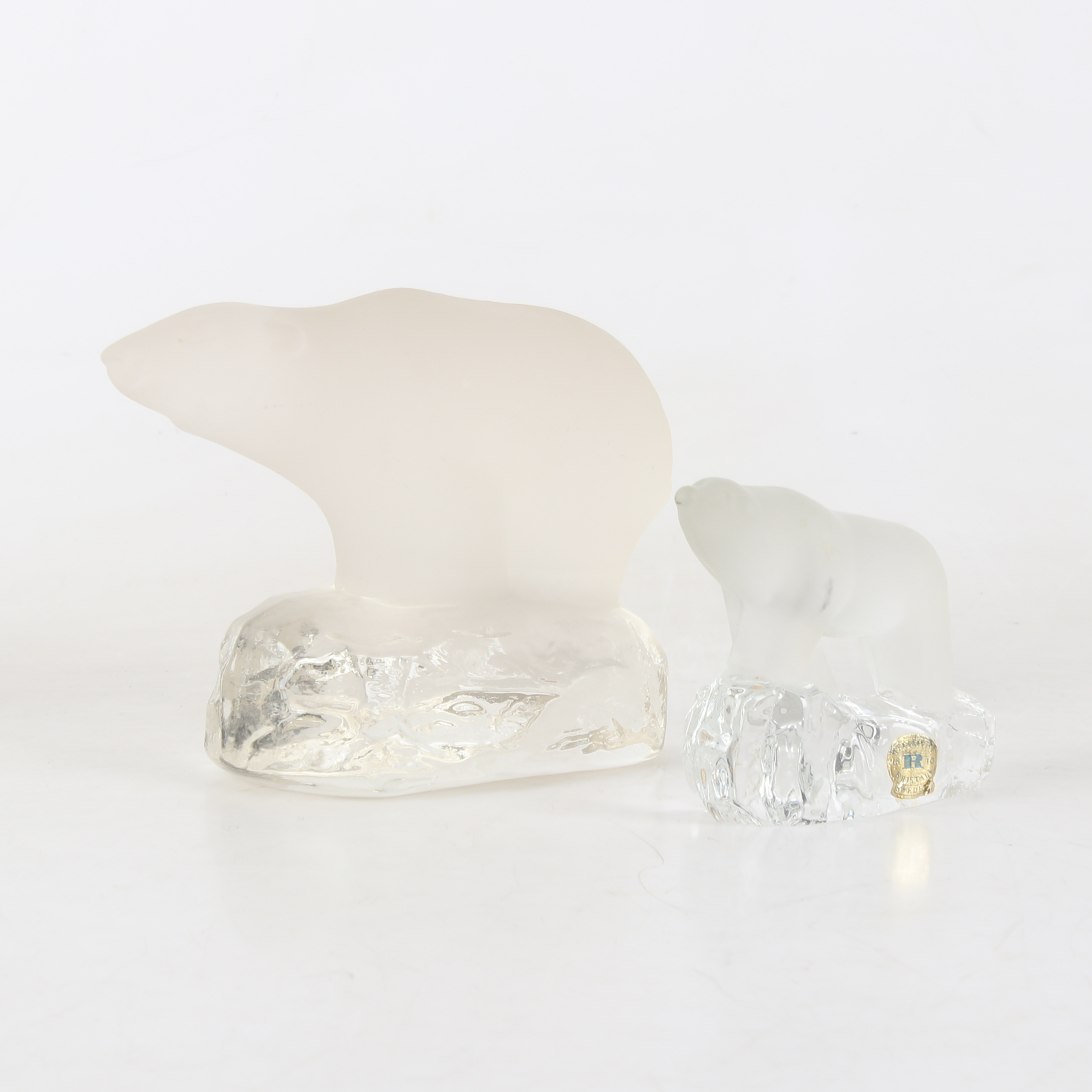 FIGURINER, 2 st, Isbjörnar, glas, bla. Reijmyre.