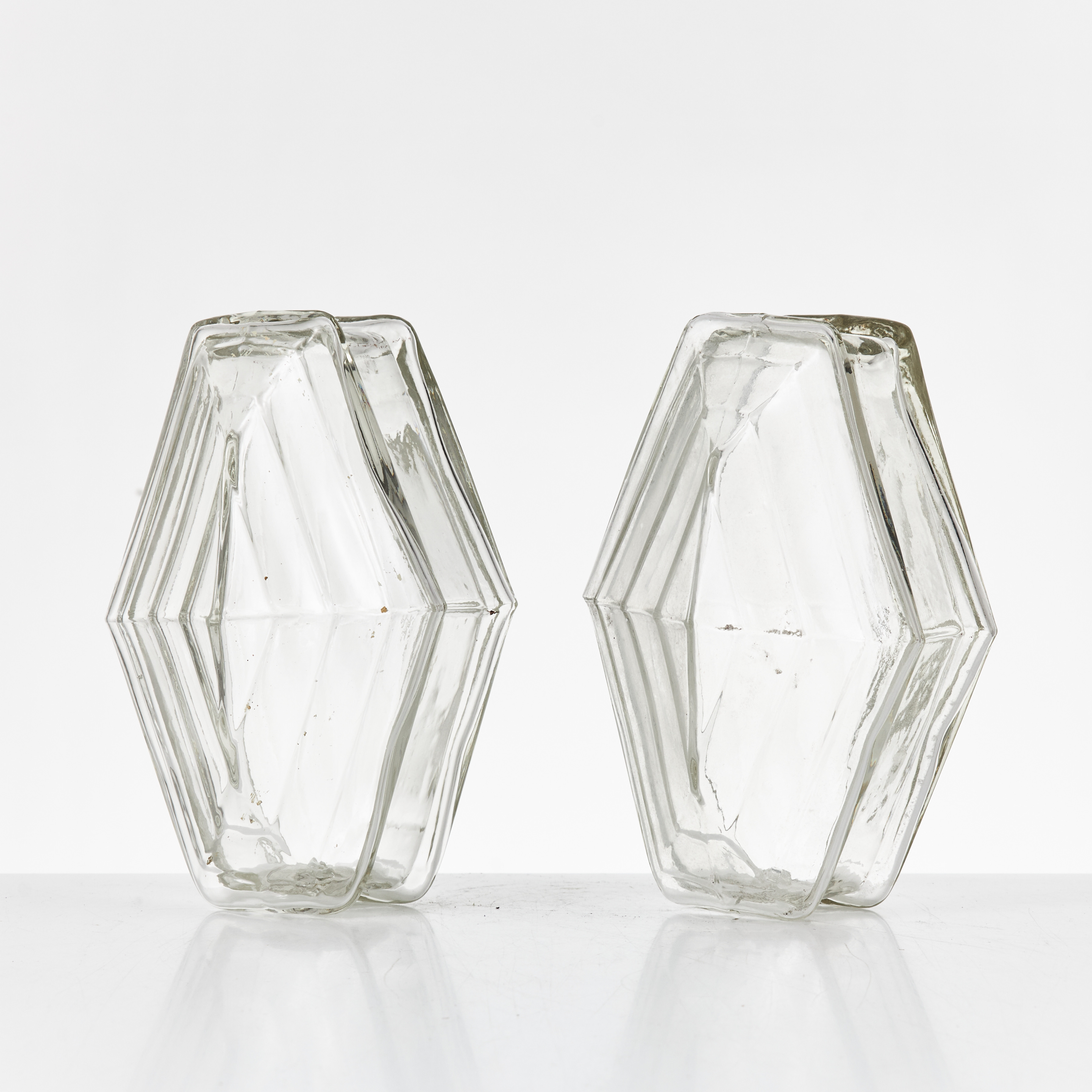GUSTAVE FALCONNIER. (Schweiz 1845-1913) Glasblock, 21 st, omkring år 1900.