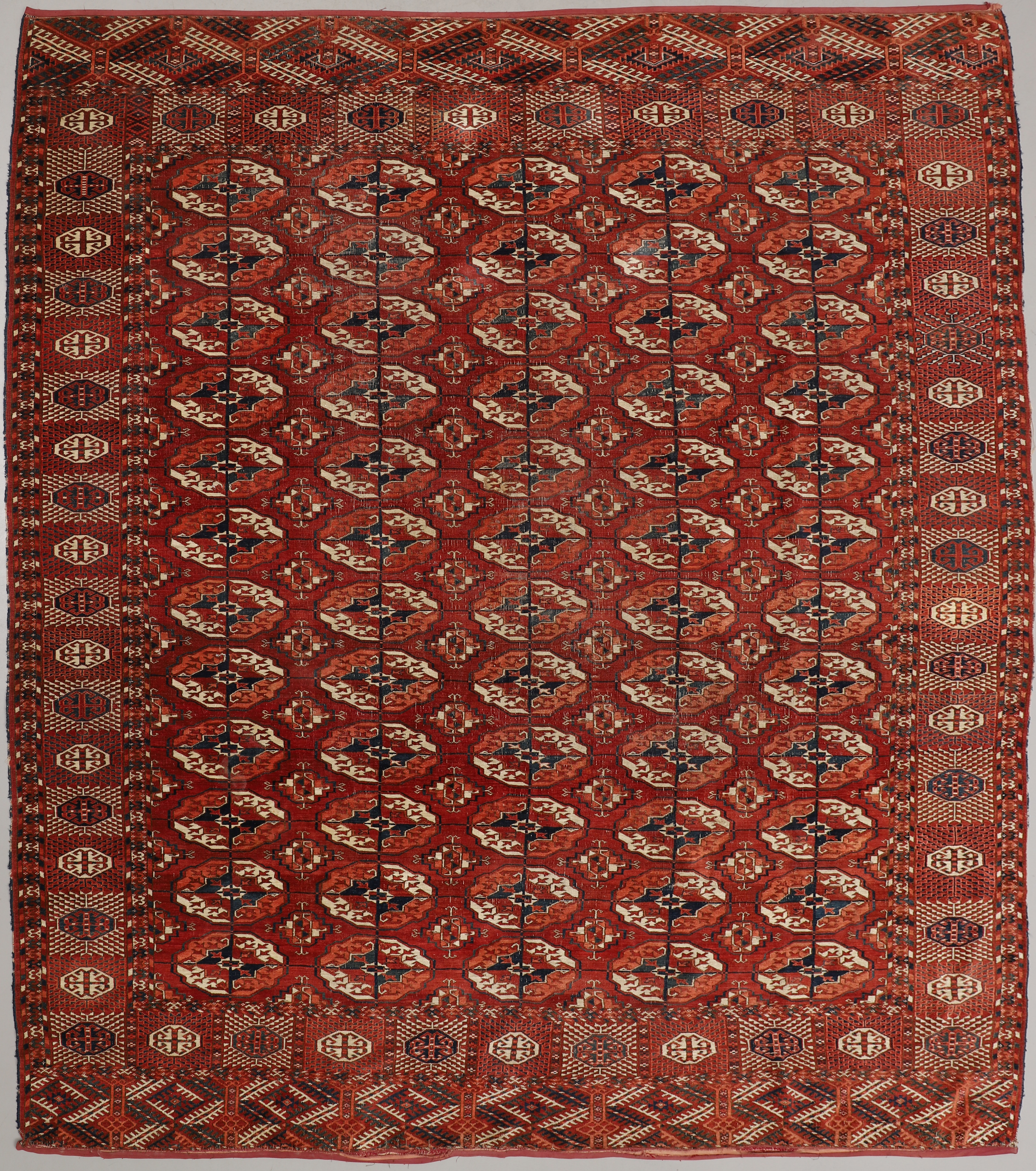 MATTA, Tekke, Turkmen, semiantik/antik ca 295 x 236 cm.