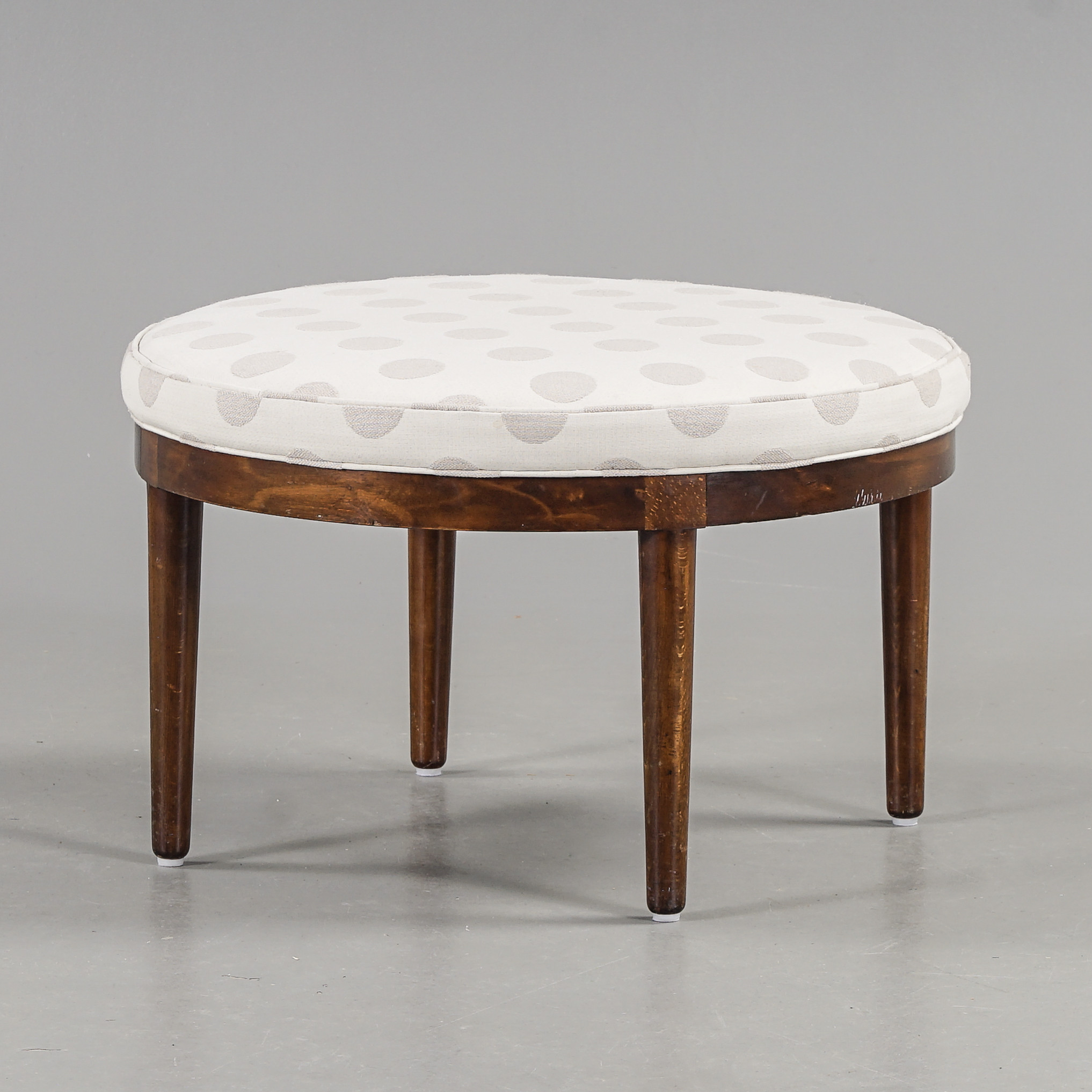 PALL Mahogny, fast stoppad sits, 1900-talets mitt.