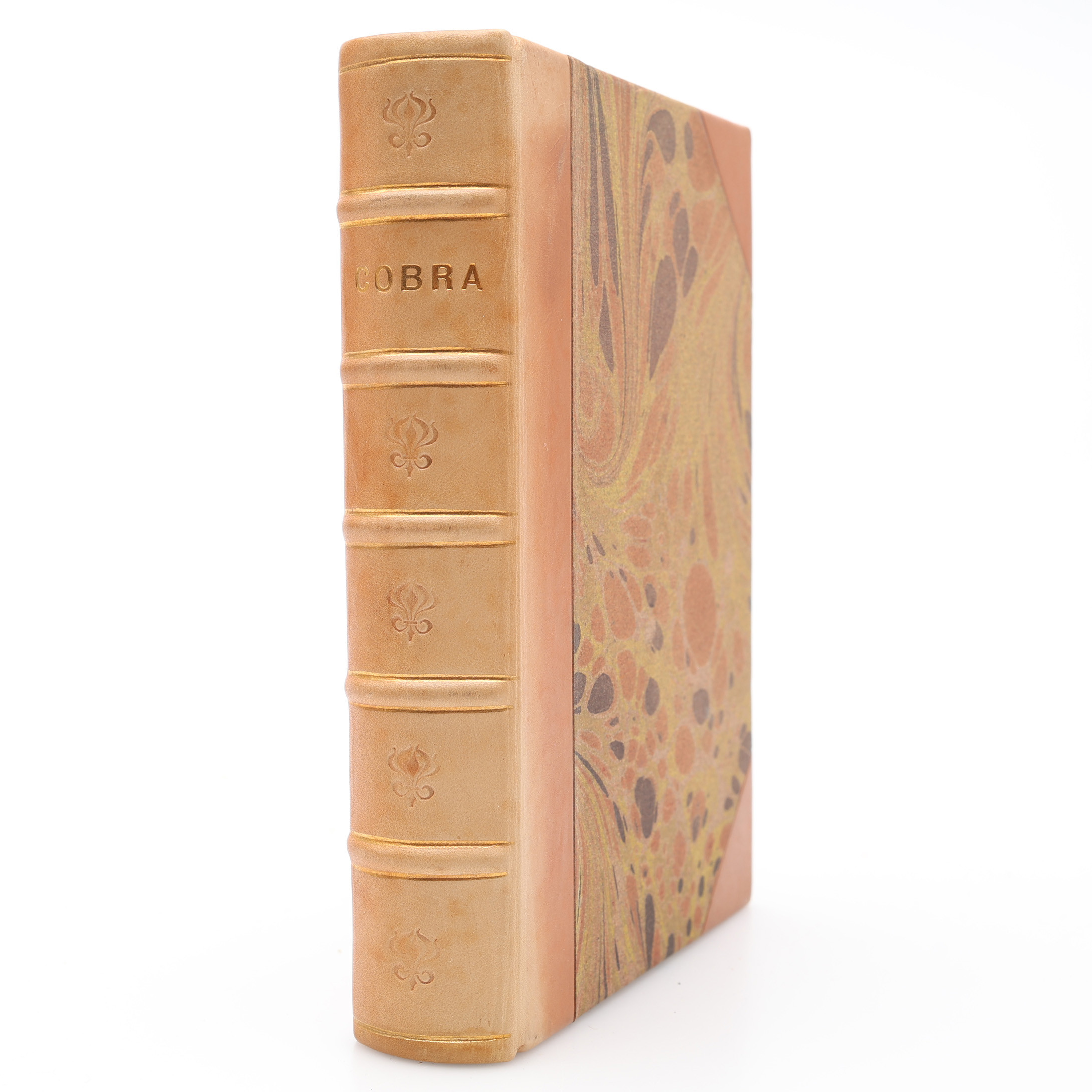COBRA. ARTISTES LIBRES - PREMIÈRE SERIE DU BIBLIOTHEQUE DE COBRA 1950 MED FEMTON (15) HÄFTEN MED LITOGRAFERADE OMSLAG.
