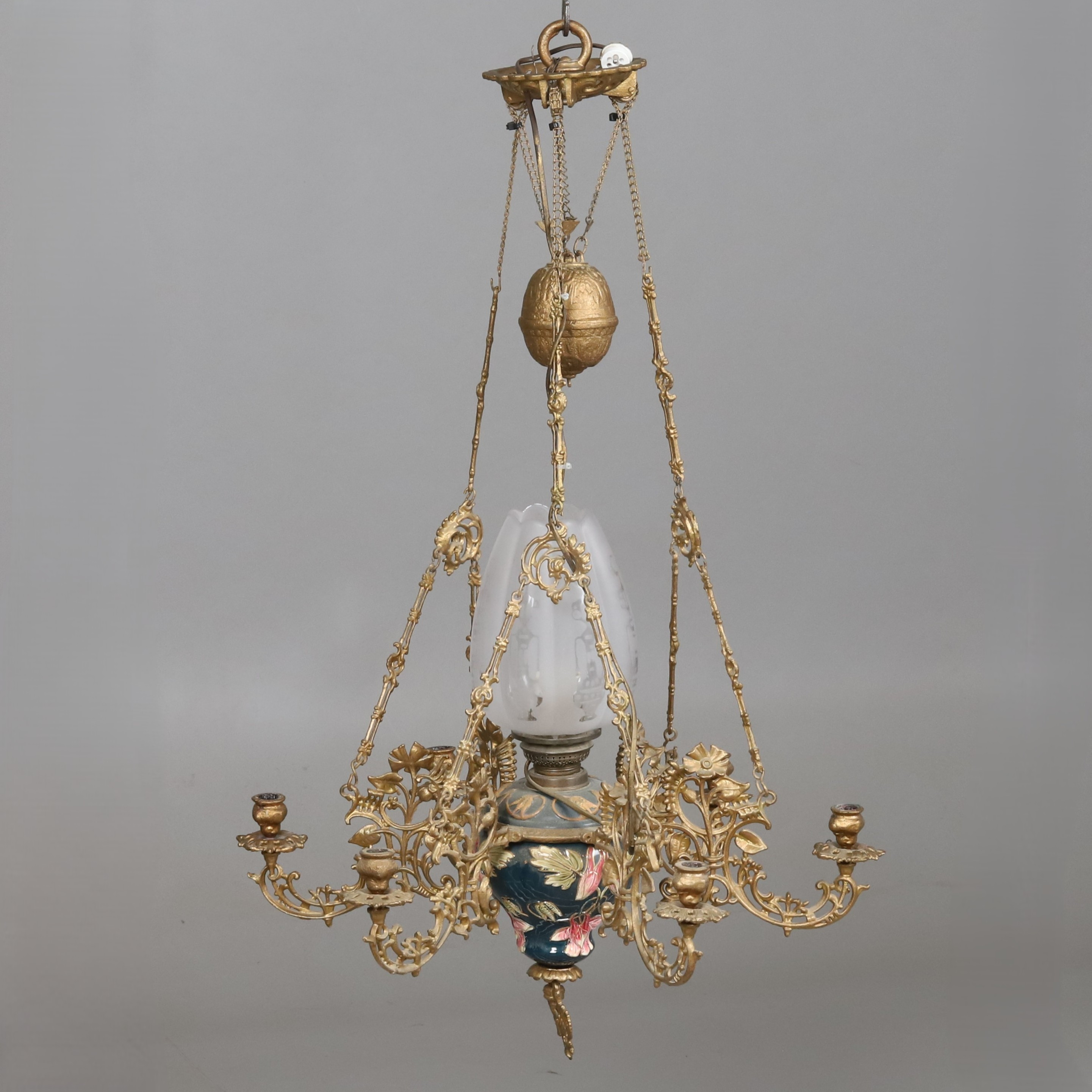 LJUSKRONA. Bronserad gjutjärn, majolika och glas. 1900-talets början.