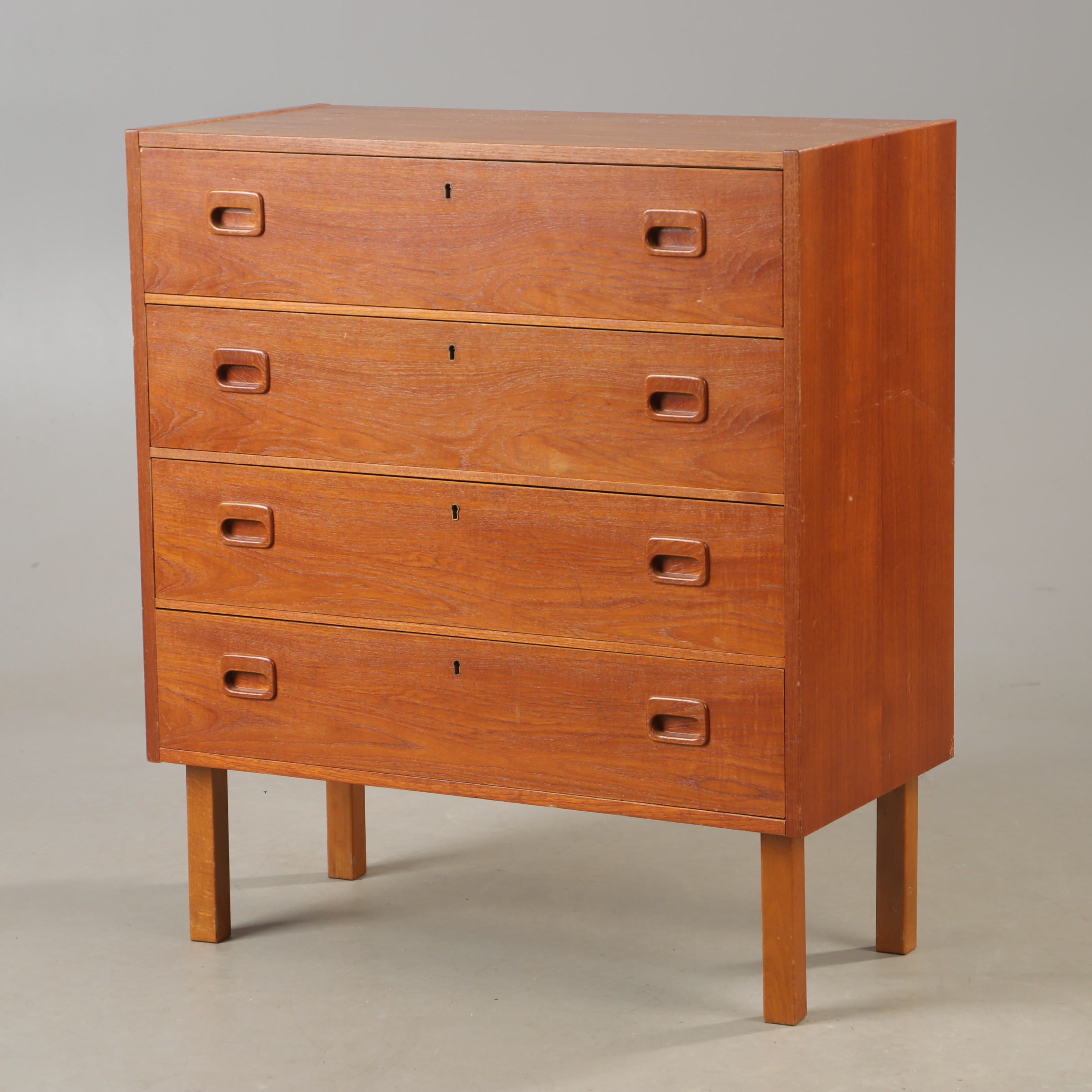 BYRÅ, 4-lådig, teak, 1900-talets mitt.