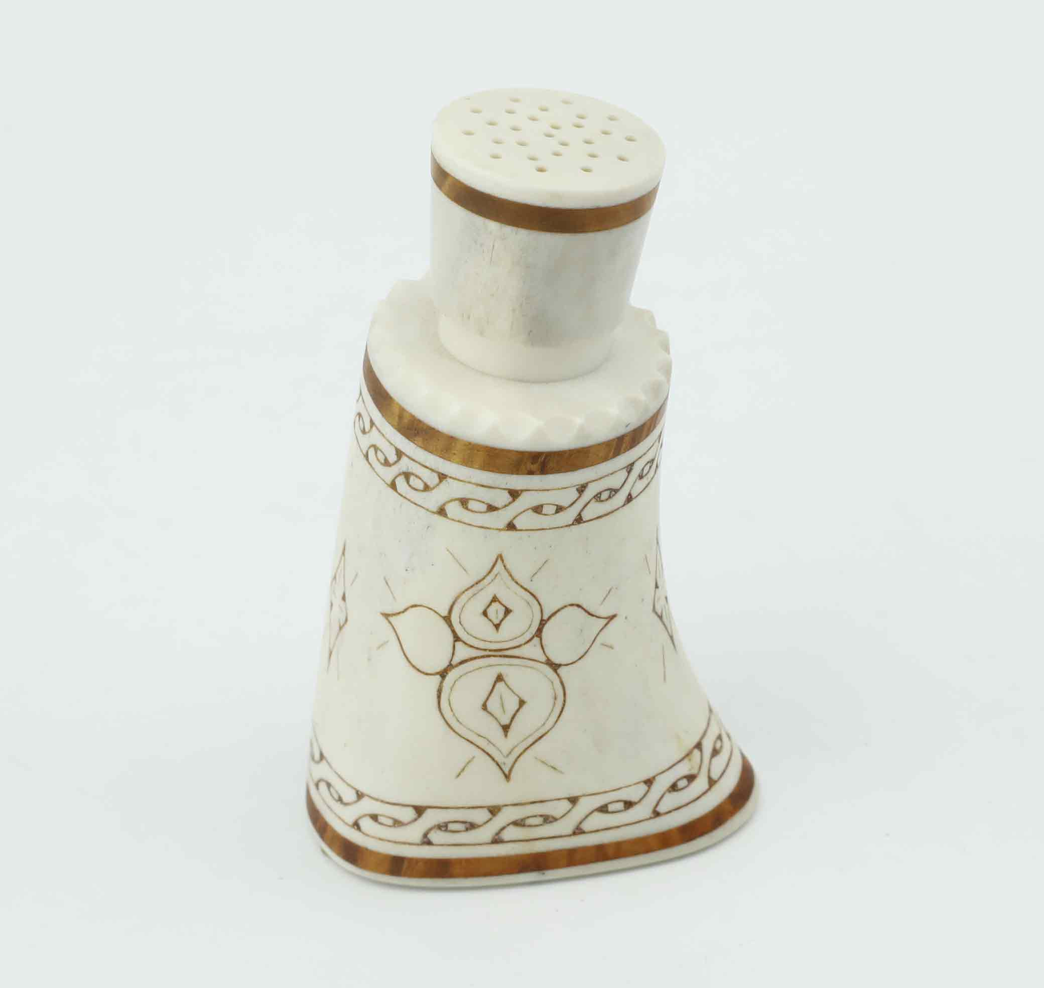 STRÖARE, renhorn, björk, monogramsignerad HEL, möjligen Hans Erik Labba, 1900-tal.