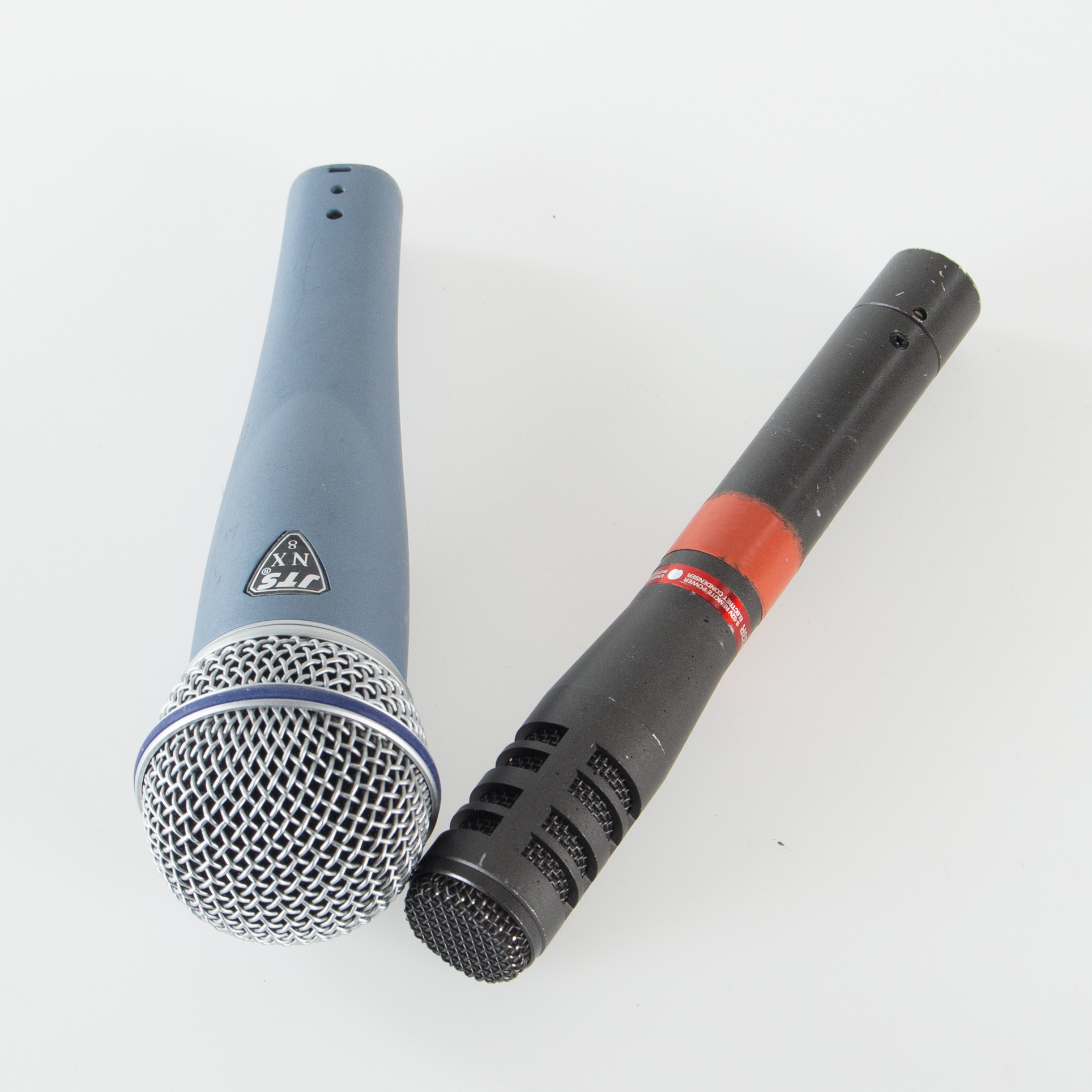 TVÅ MIKROFONER JTS NX 8, AUDIO - TECHNICA ATM 33R.