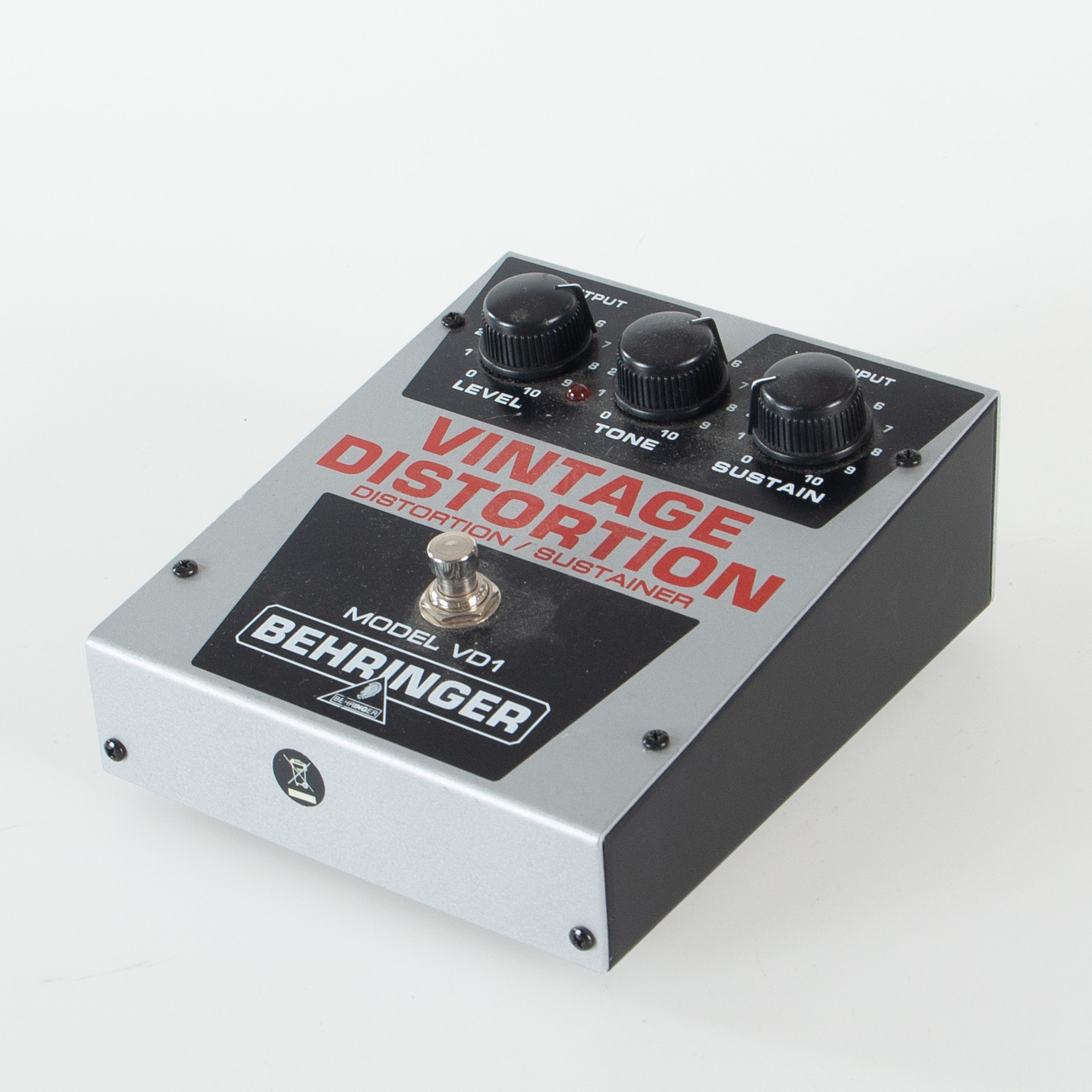 BEHRINGER MODEL VD1 VINTAGE DISTORTION.