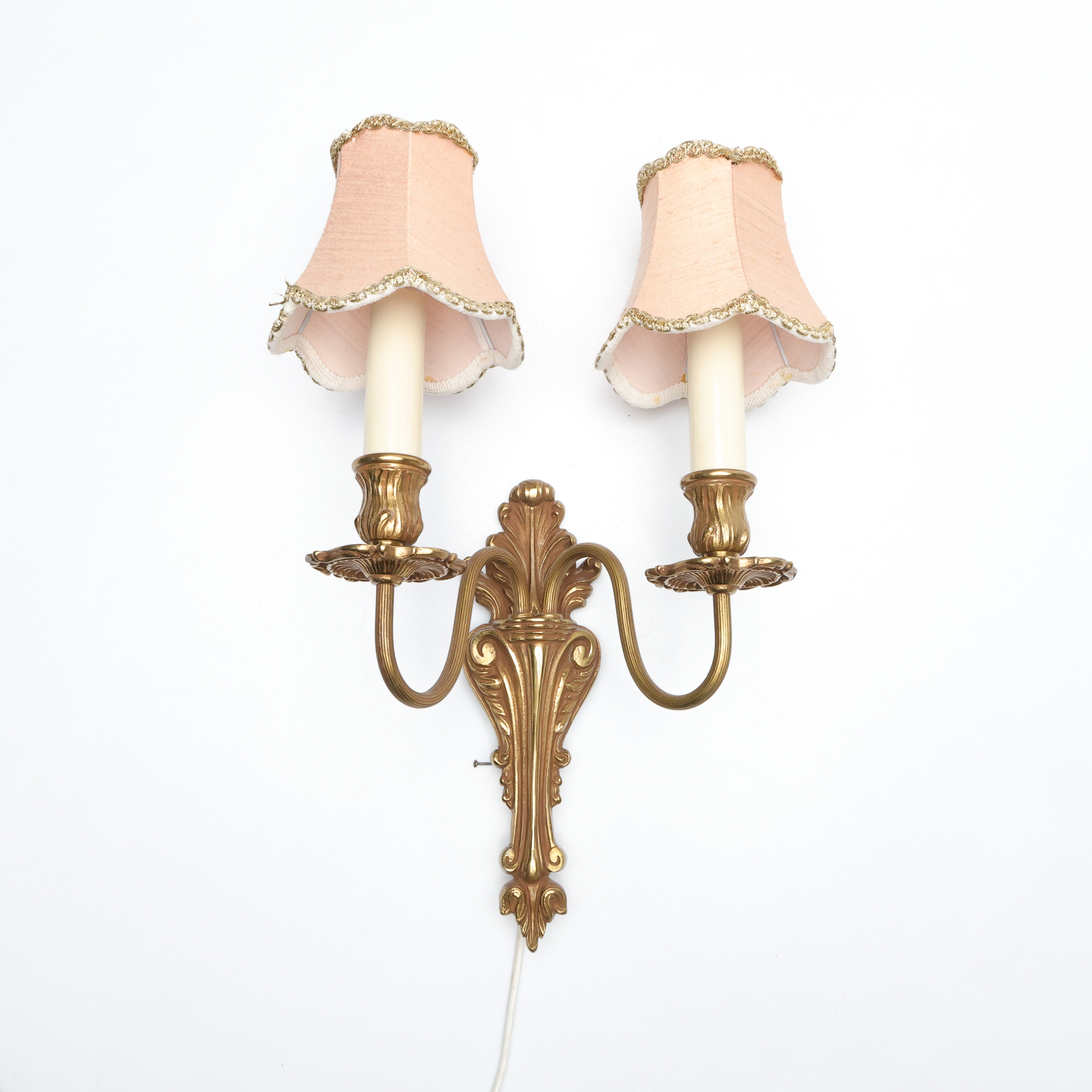 VÄGGLAMPA, bronserad metall, rokokostil.