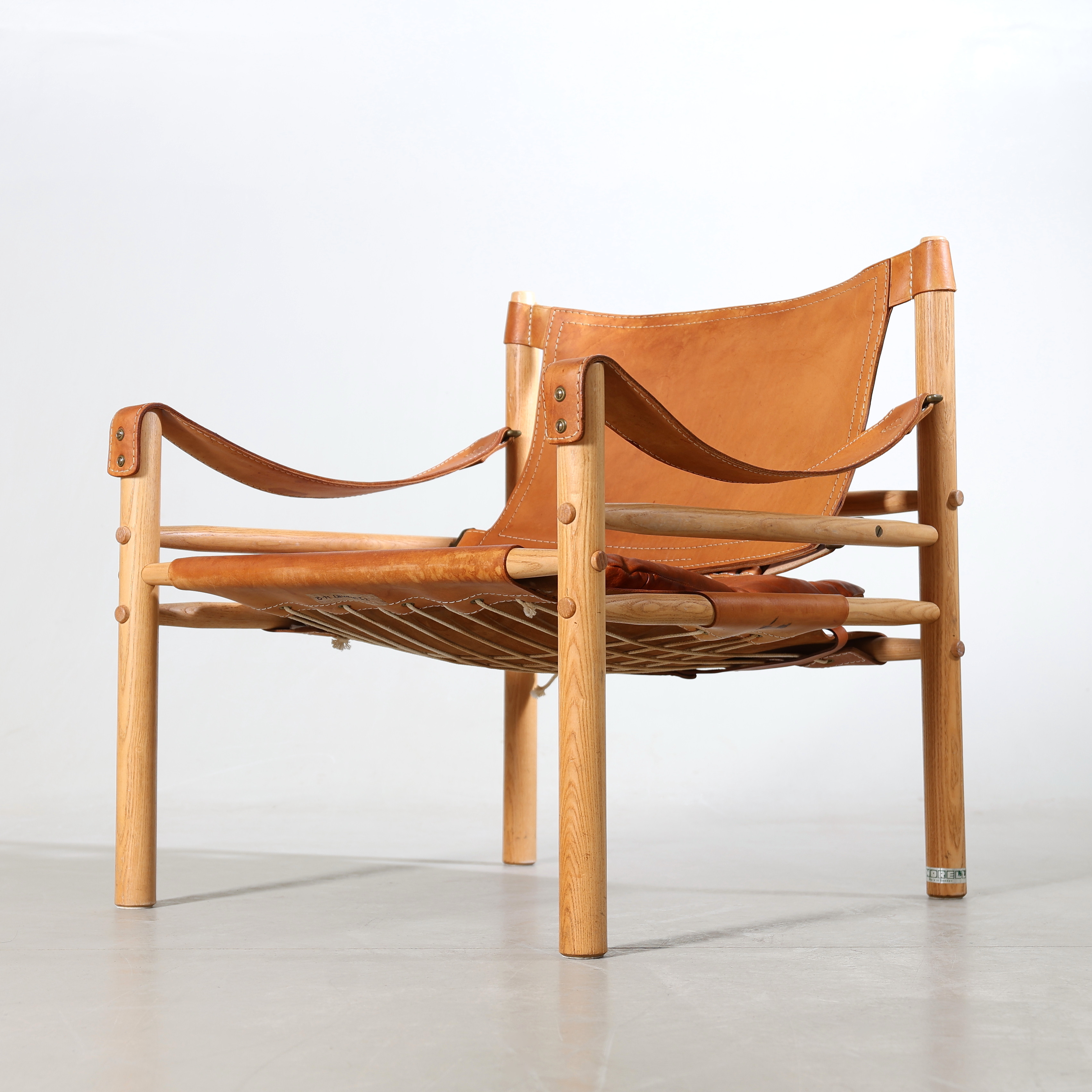 ARNE NORELL. Fåtölj, safarimodell, "Sirocco", formgiven 1964.