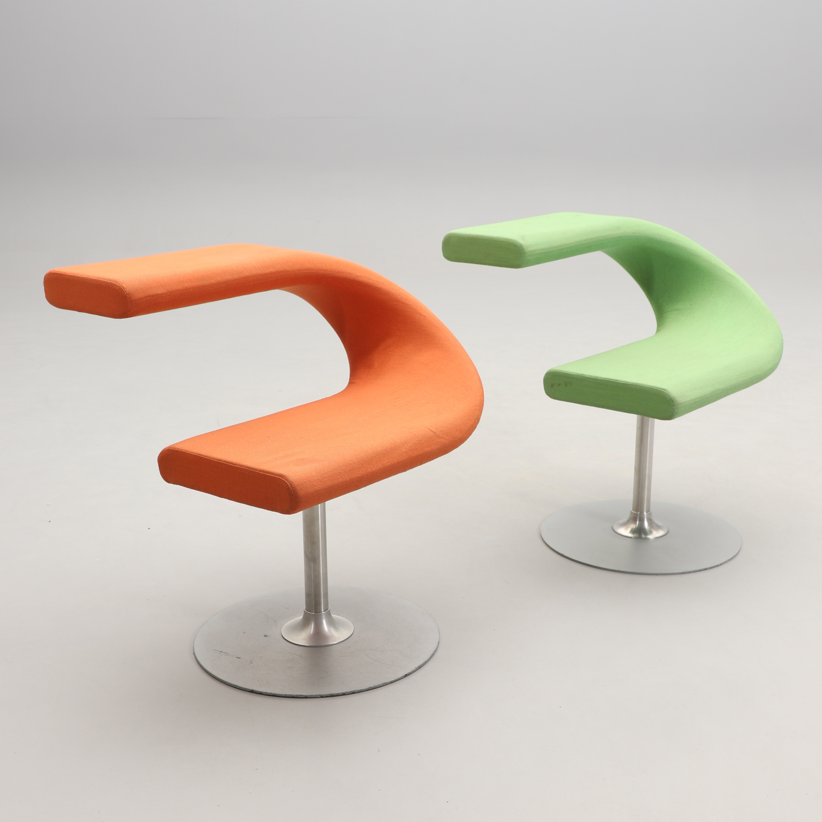 FREDRIK MATTSON. Fåtöljer, 1 par, "Innovation C", Blå Station, 2000-tal.