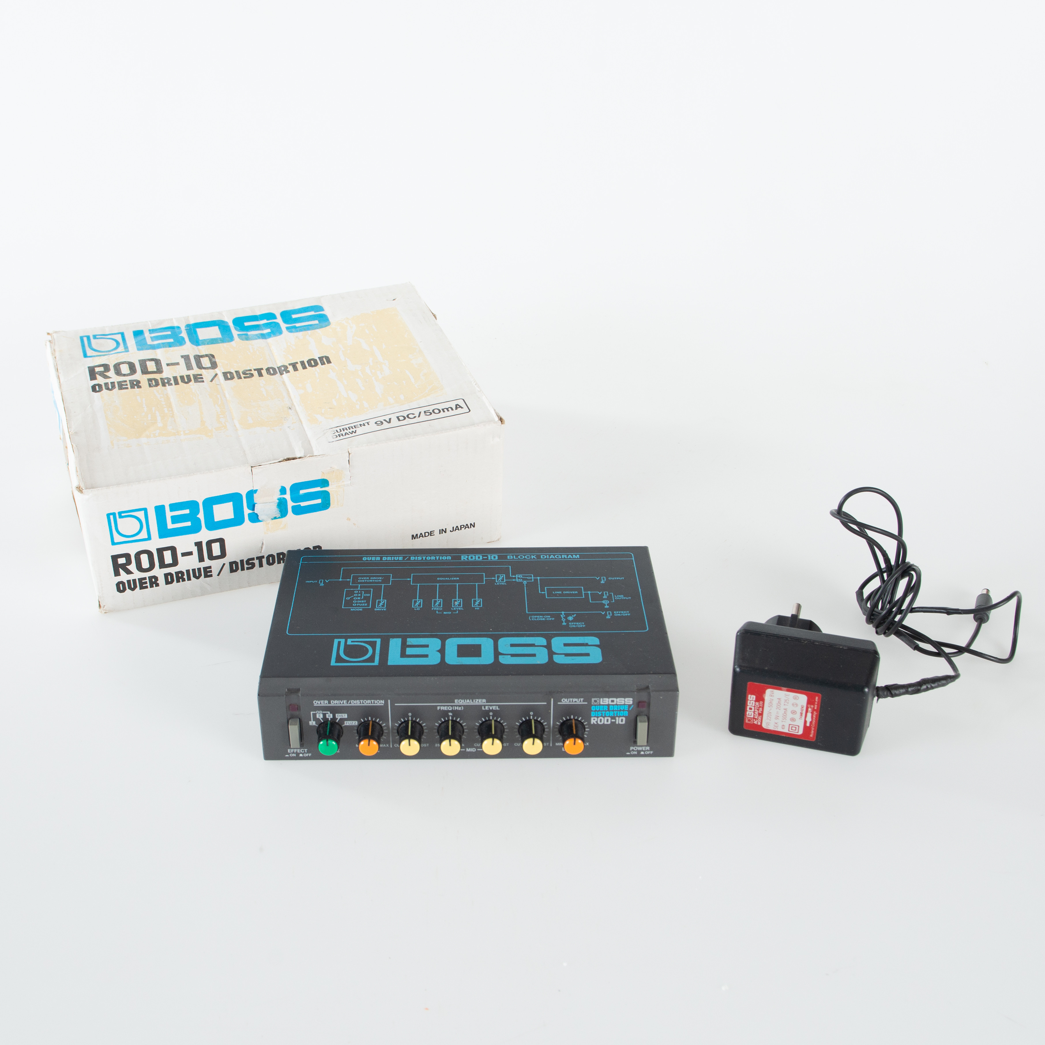BOSS ROD-10 HALVRACK DISTORTION.