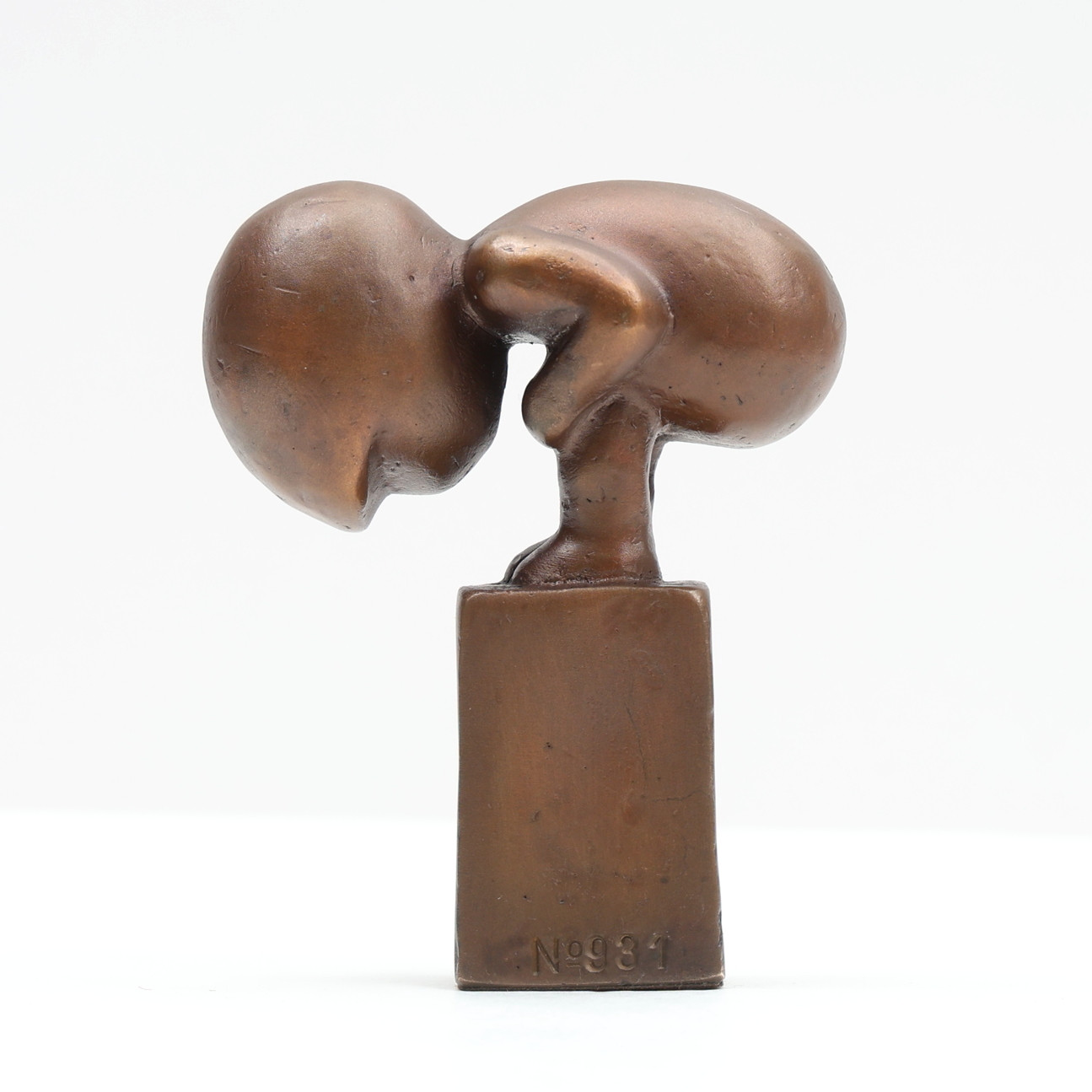 LISA LARSON. "Myran", brons, signerad Lisa Larson samt numrerad Nr. 931 av 999.