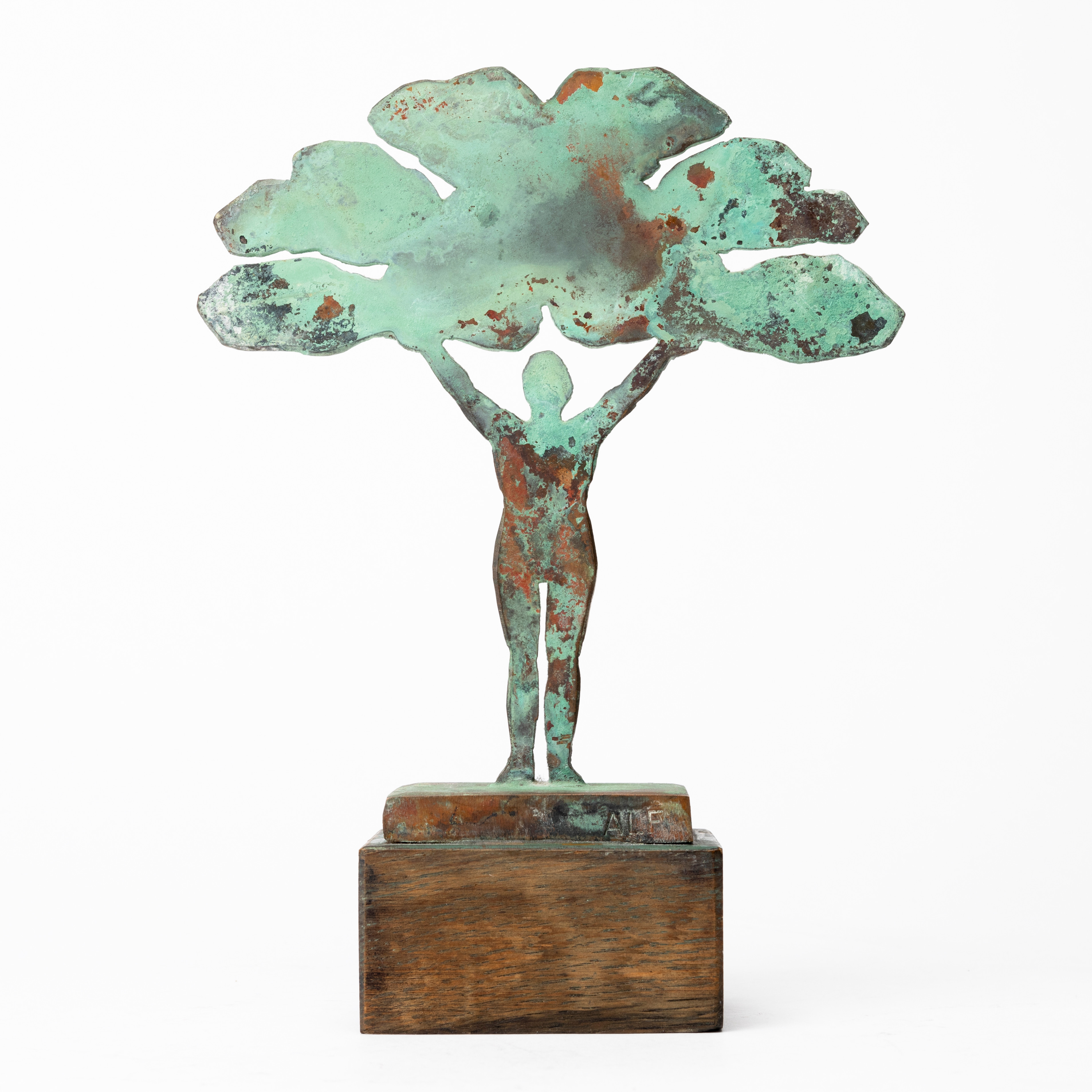 ALF OLSSON (FÖDD 1925). "Molnbäraren", skulptur, patinerad brons, signerad ALF.