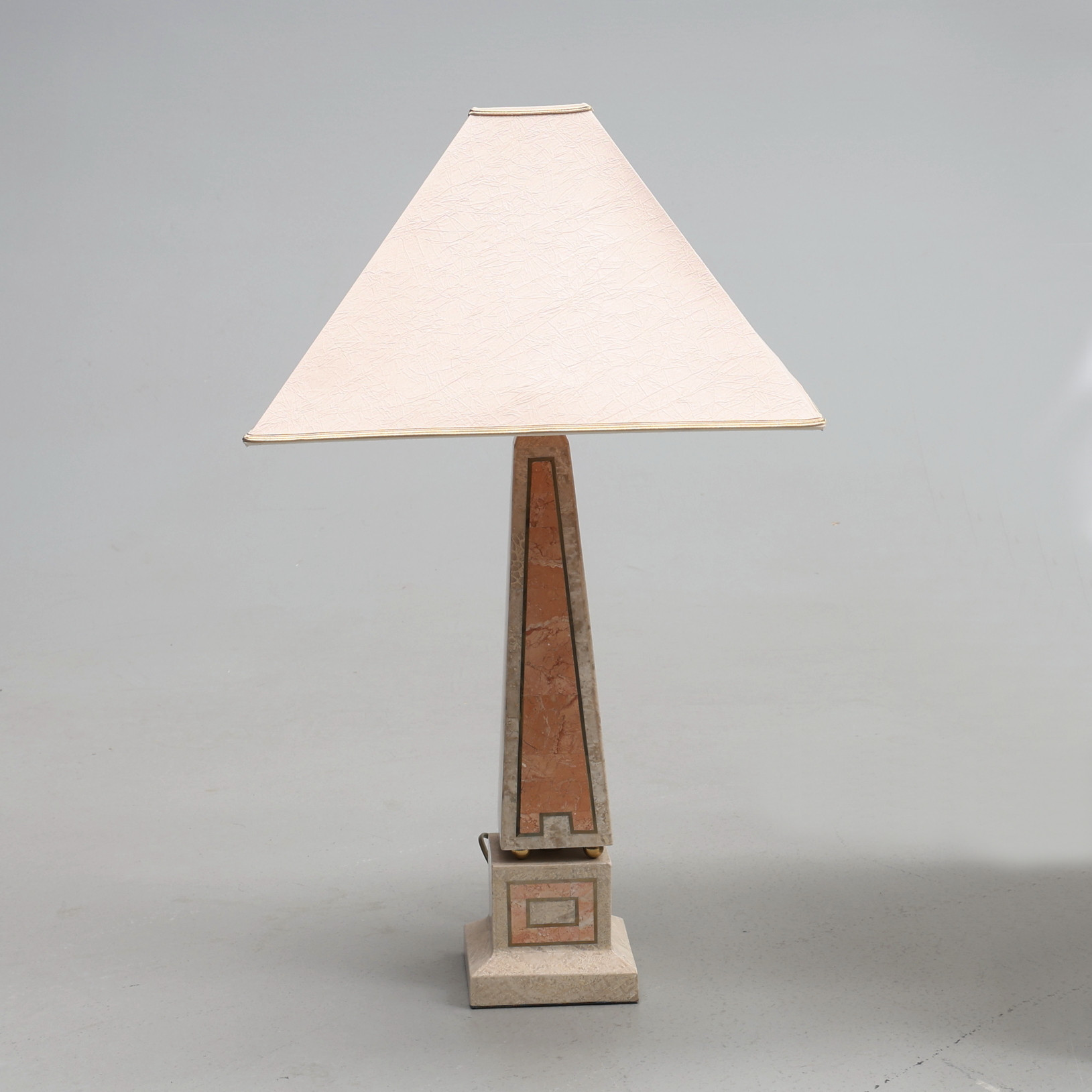 BORDSLAMPA, marmor, mässing, Louis Drimmer, Frankrike.