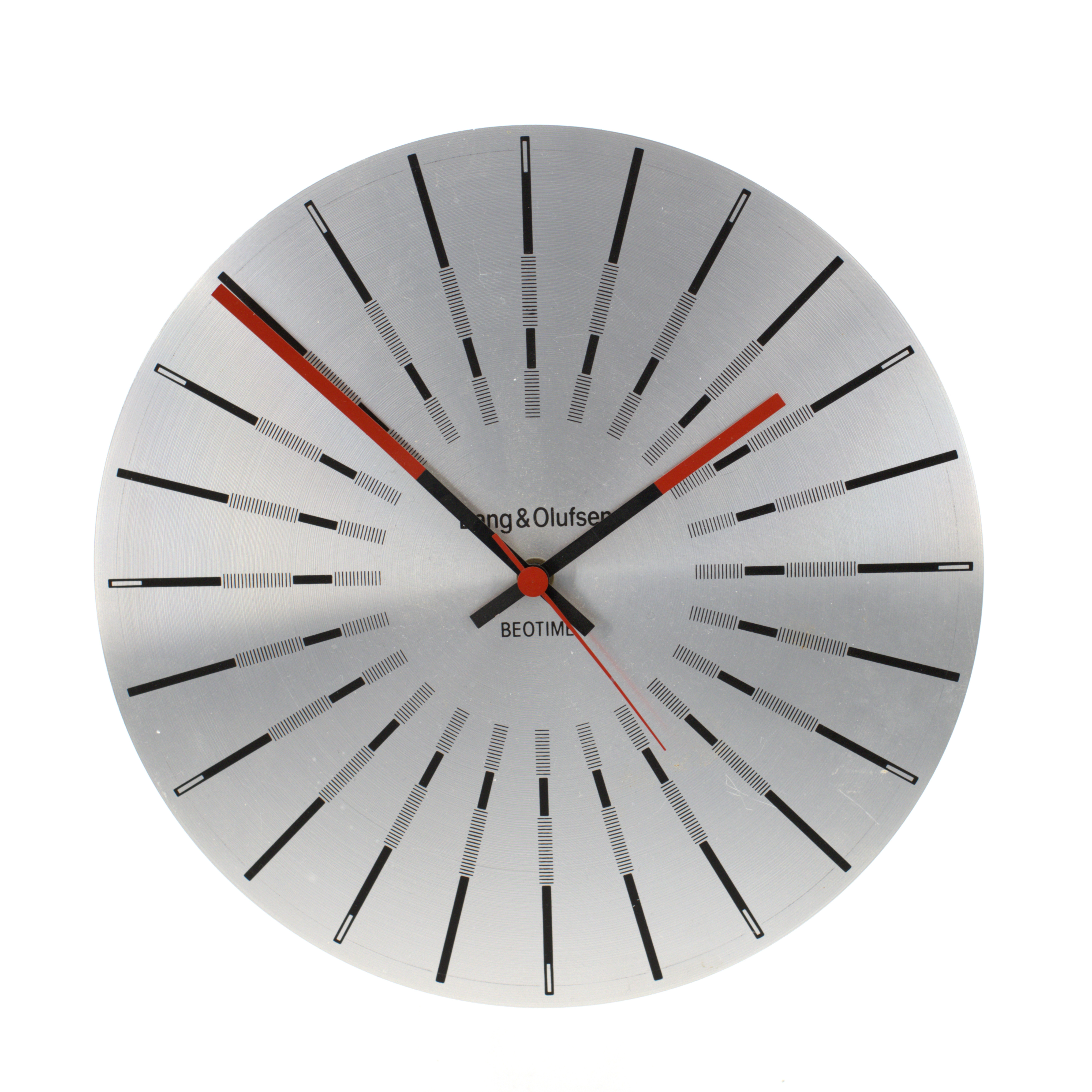 BANG & OLUFSEN, väggklocka, "Beotime", aluminium, Danmark.