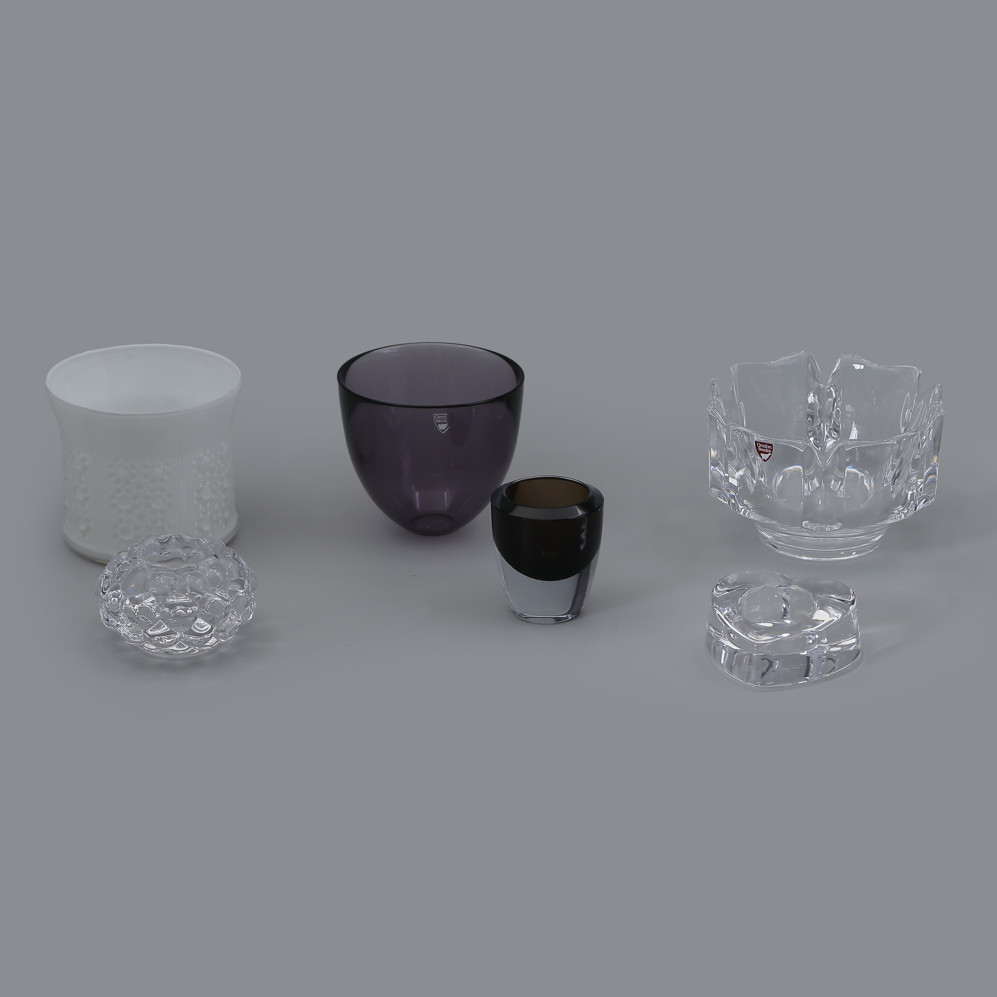 KONSTGLAS, ORREFORS, STRÖMBERGHYTTAN, "FLORA" OLLE ALBERIUS, "CORONA" LARS HELLSTEN, "PASTILLO" LENA BERGSTRÖM, ASTA STRÖMBERG STRÖMBERGHYTTAN MM, 6 DELAR.