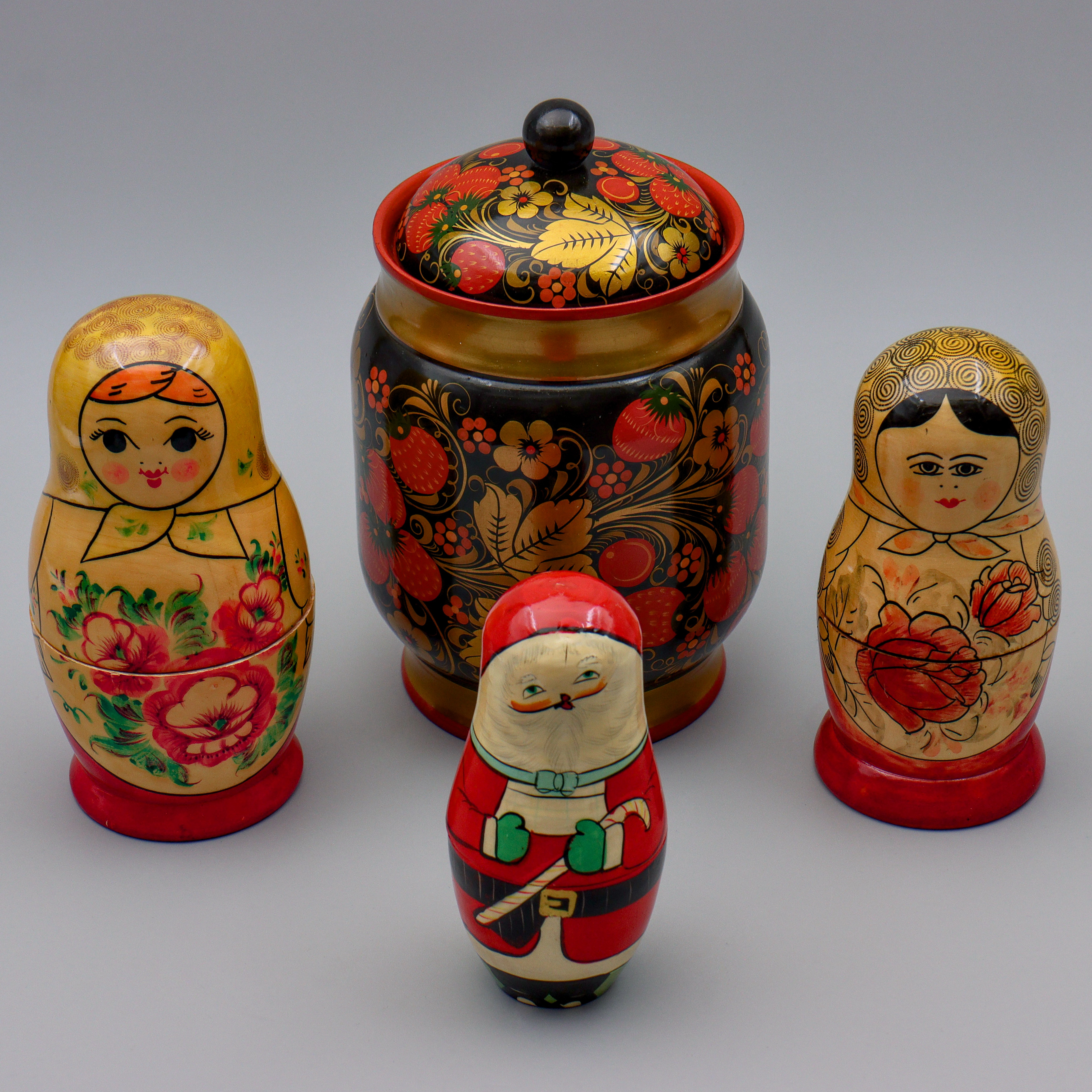 BABUSHKA/MATRJOJSKA, 3 ST SAMT TRÄURNA MED LOCK.