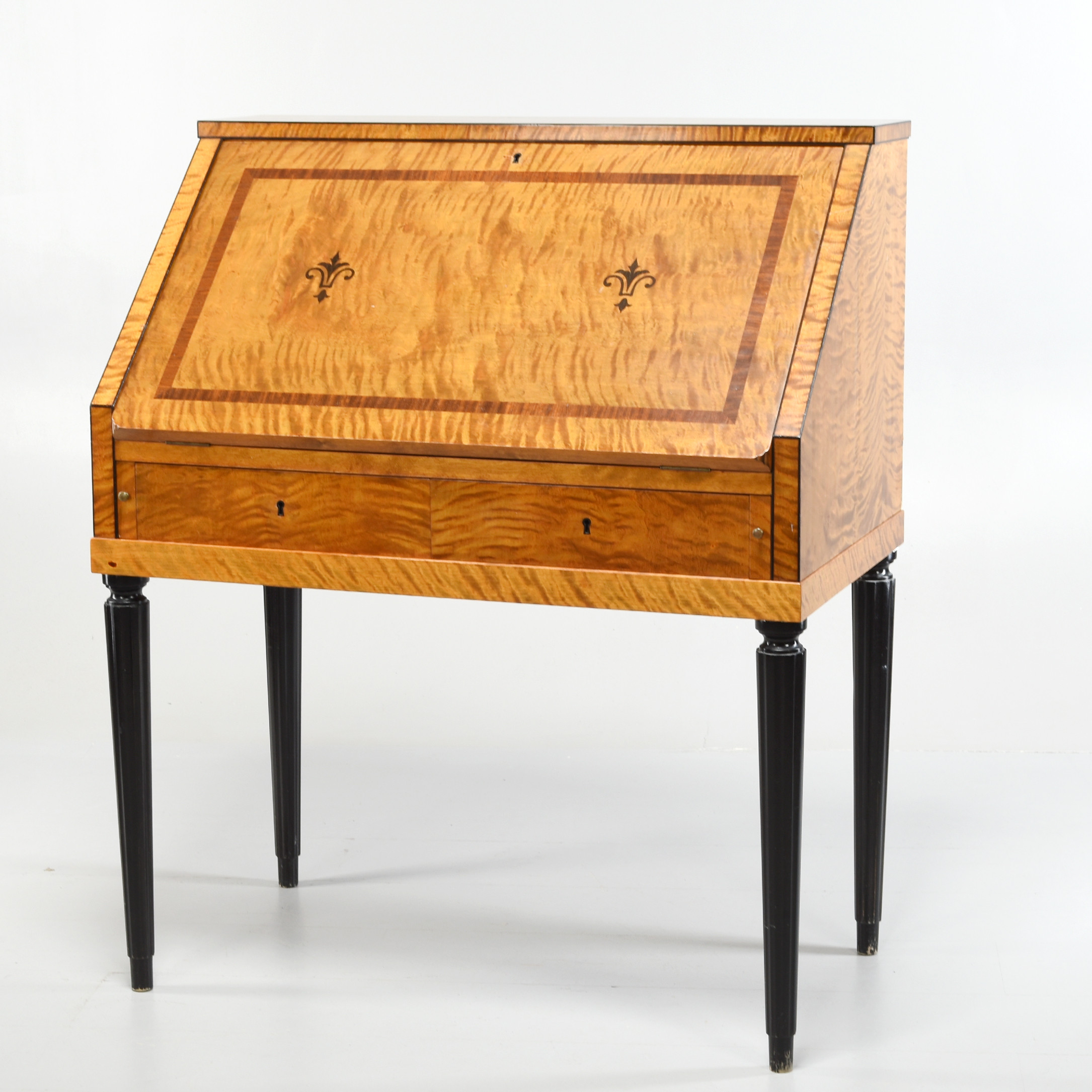 HELGE OLSSON. Sekretär, "Gesällarbete", 1930-tal.