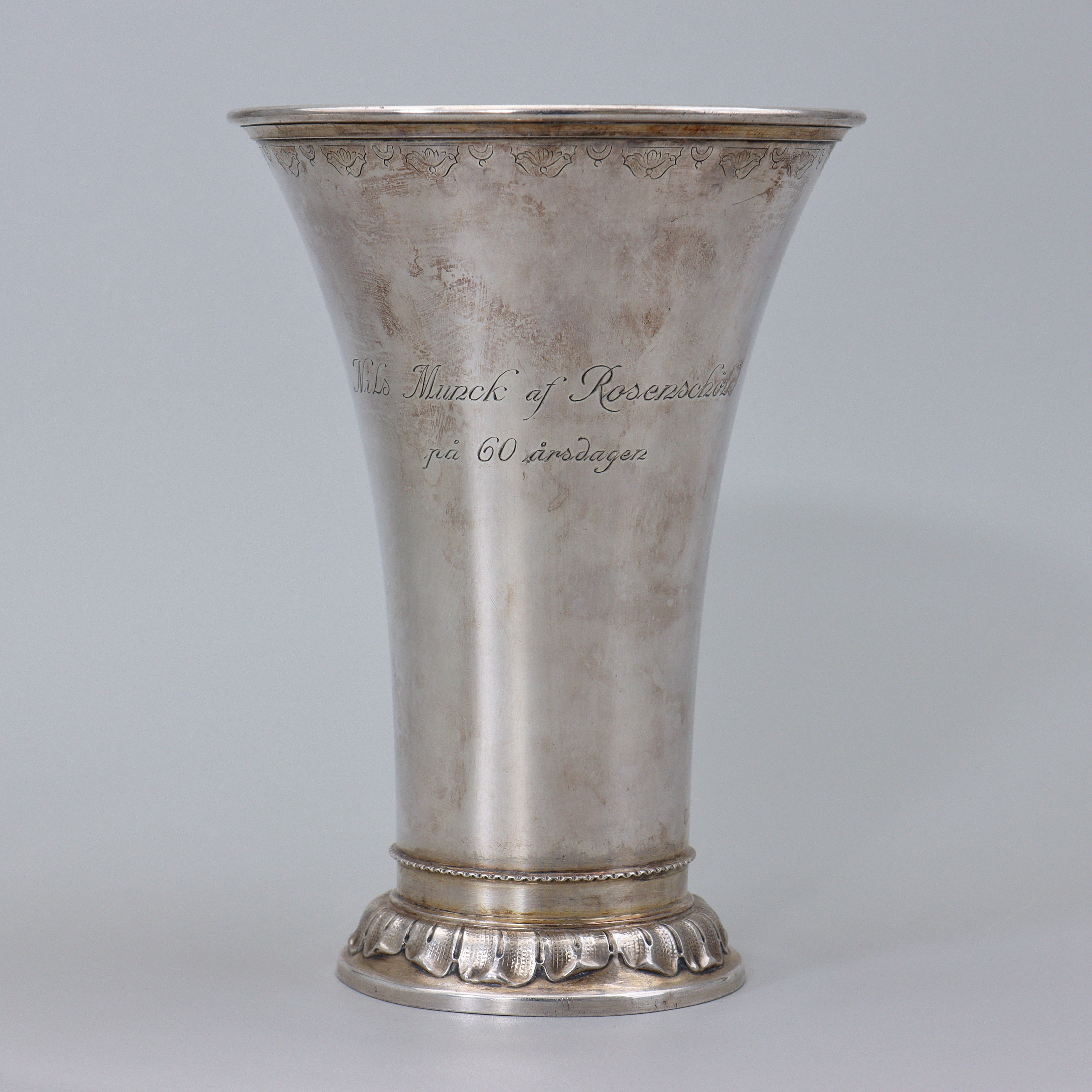 AUGUST MUNCK AF ROSENSCHÖLD (1868-1955) BORGMÄSTARE I LANDSKORNA. POKAL, SILVER, GULDSMEDSAKTIEBOLAGET STOCKHOLM B8 (1928).
