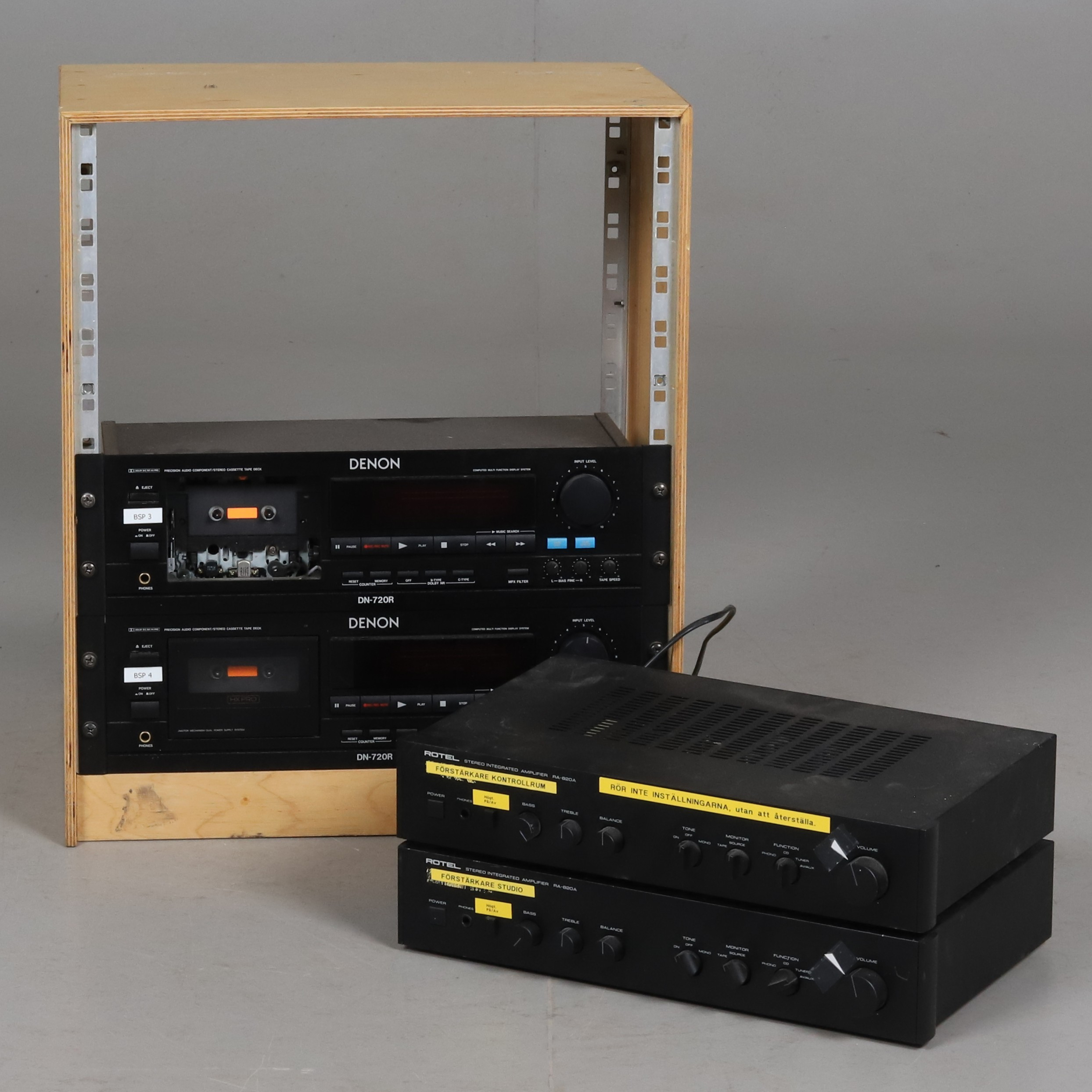 KASSETTBANDSPELARE OCH FÖRSTÄRKARE, ROTEL AMPLIFIER, DENON, 4 st.