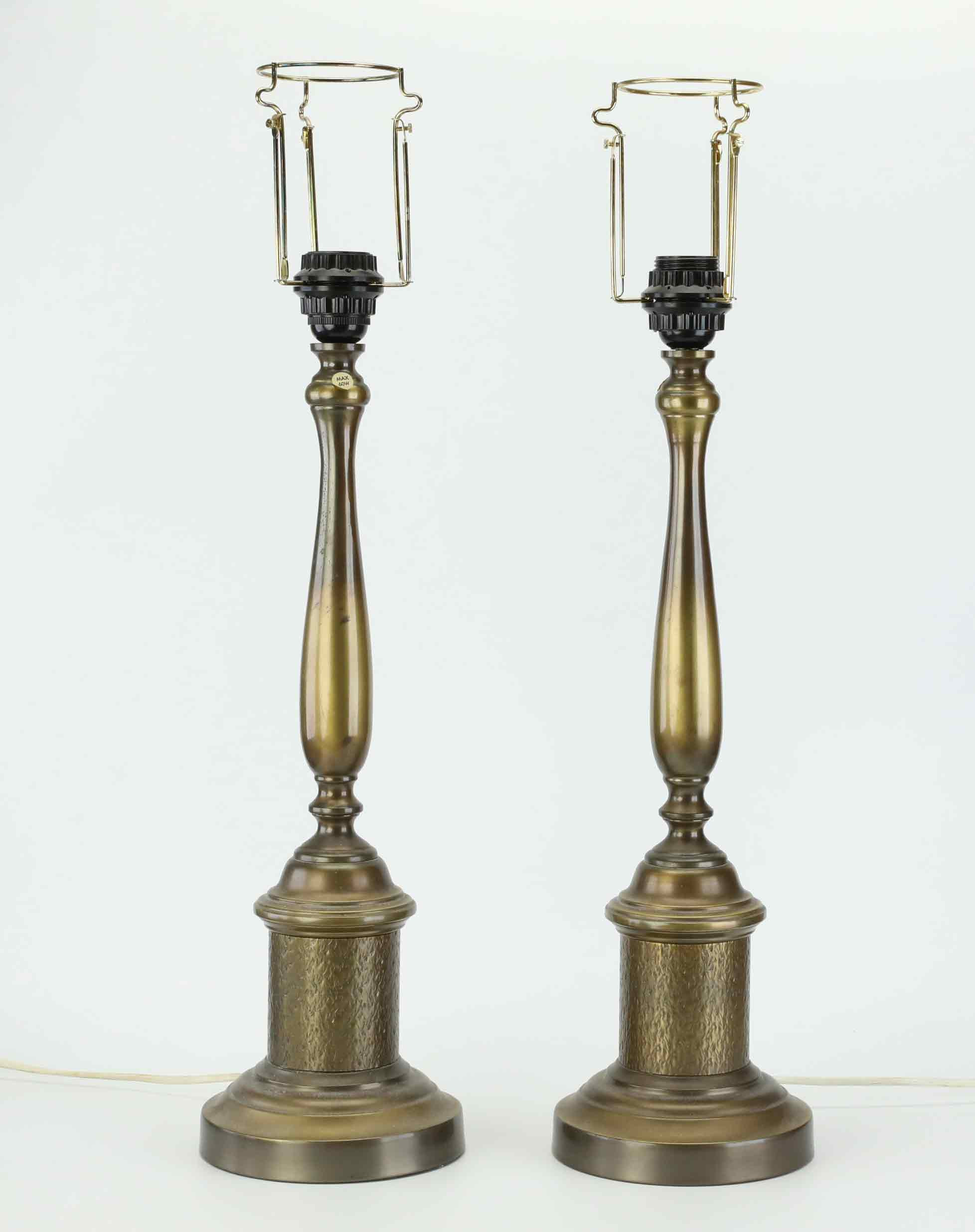 BORDSLAMPOR, ett par, empirestil, 1900-tal.