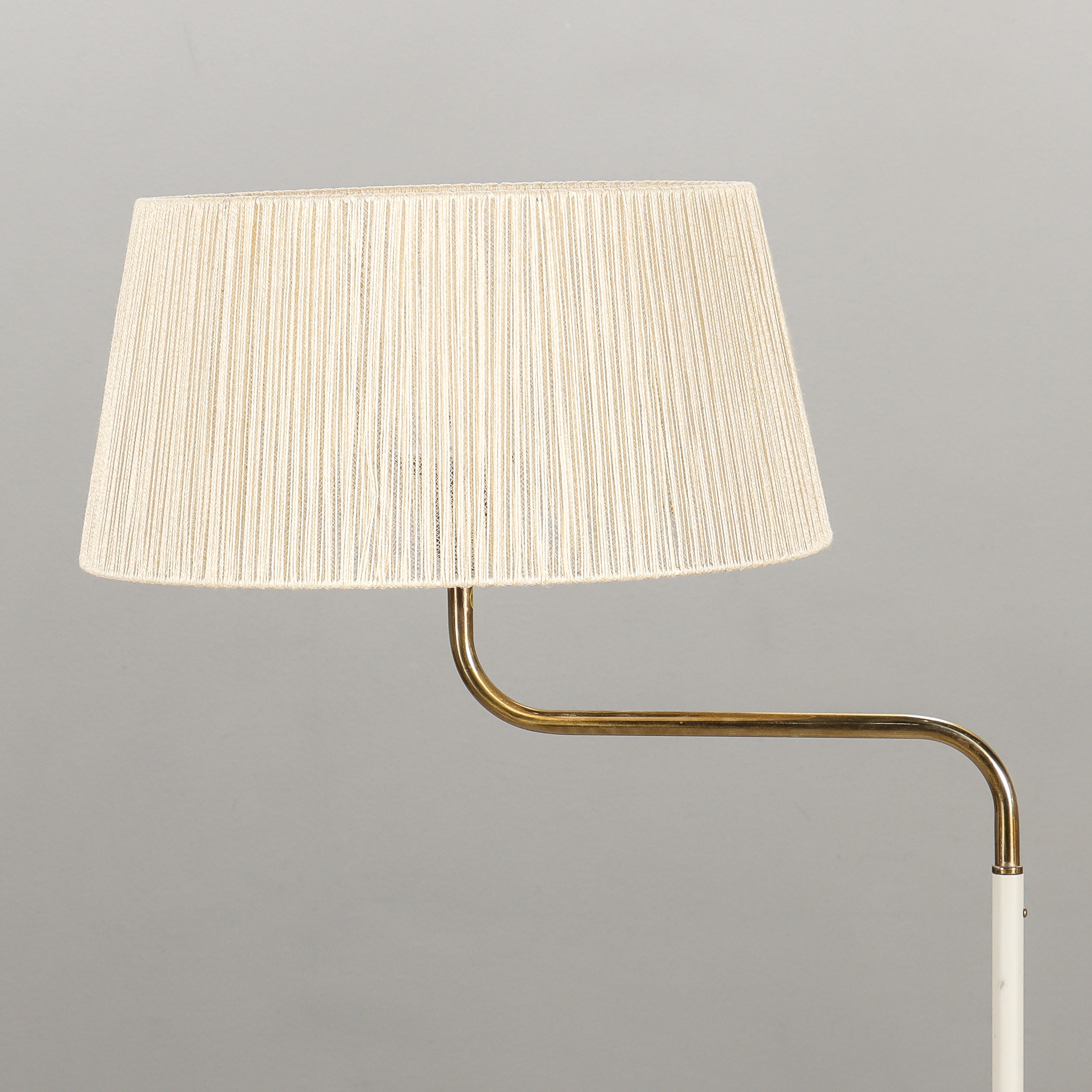 ASEA golvlampa, modell 41046, 1900-talets mitt.