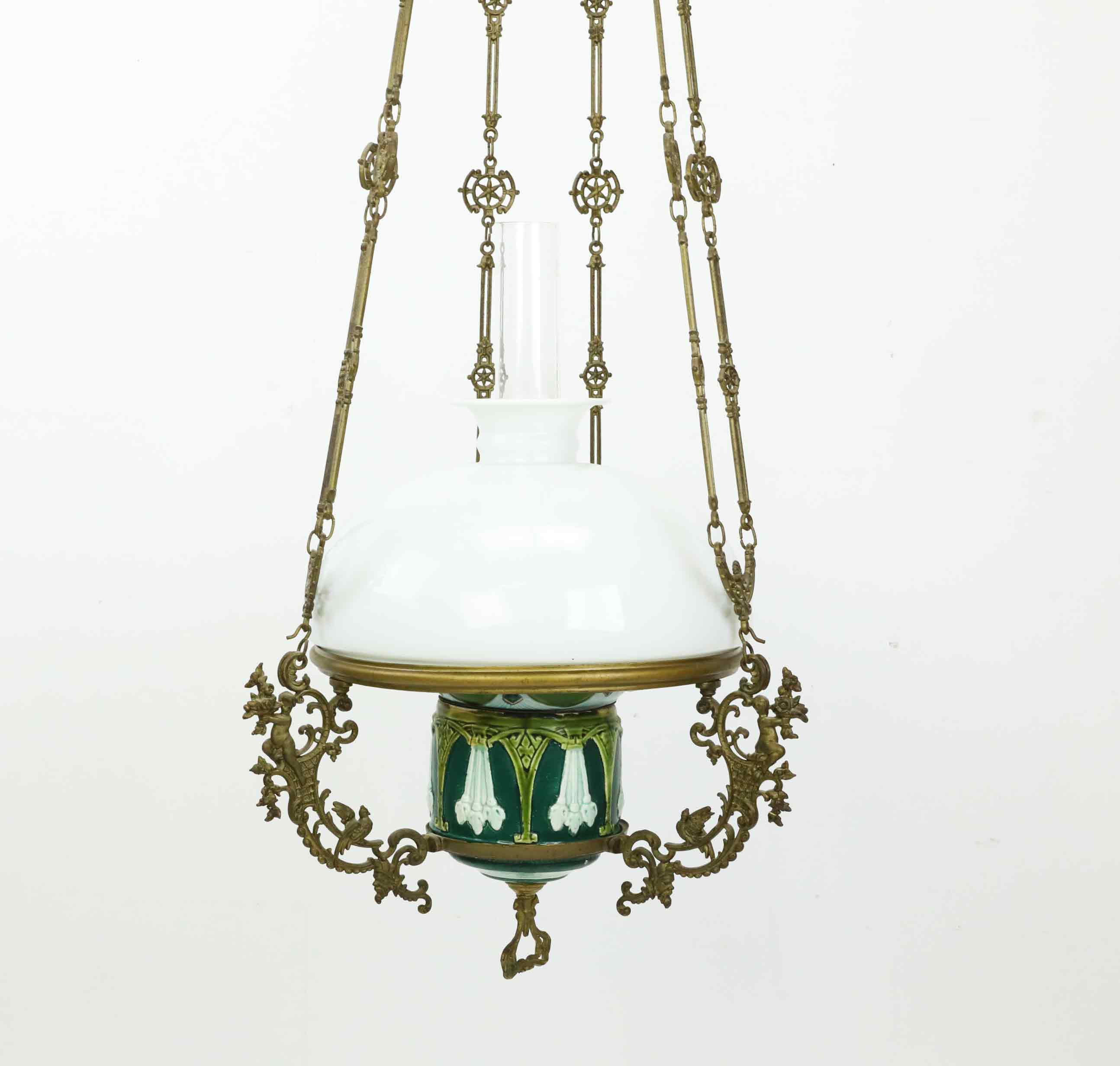 TAKLAMPA, majolika, Jugend, 1800-tal.