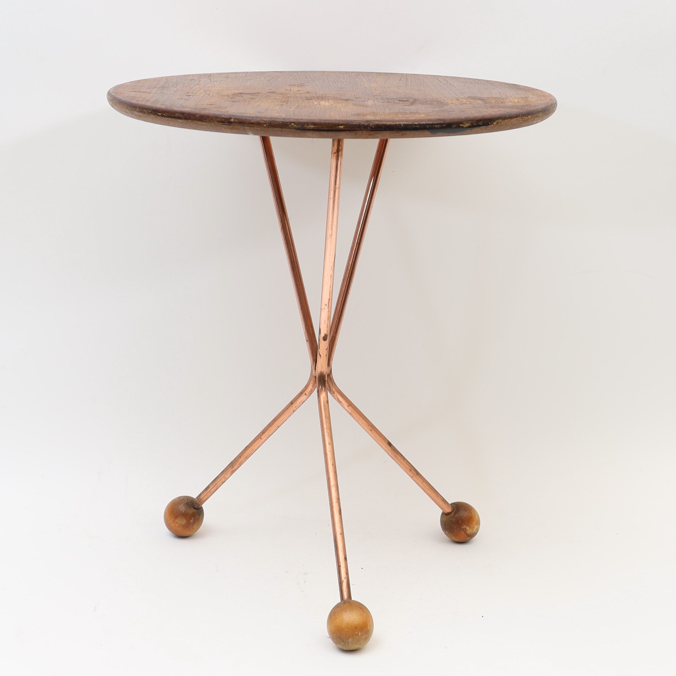 BORD, Alberts Tibro, 1950-tal, teak, och kopparfärgad metall.