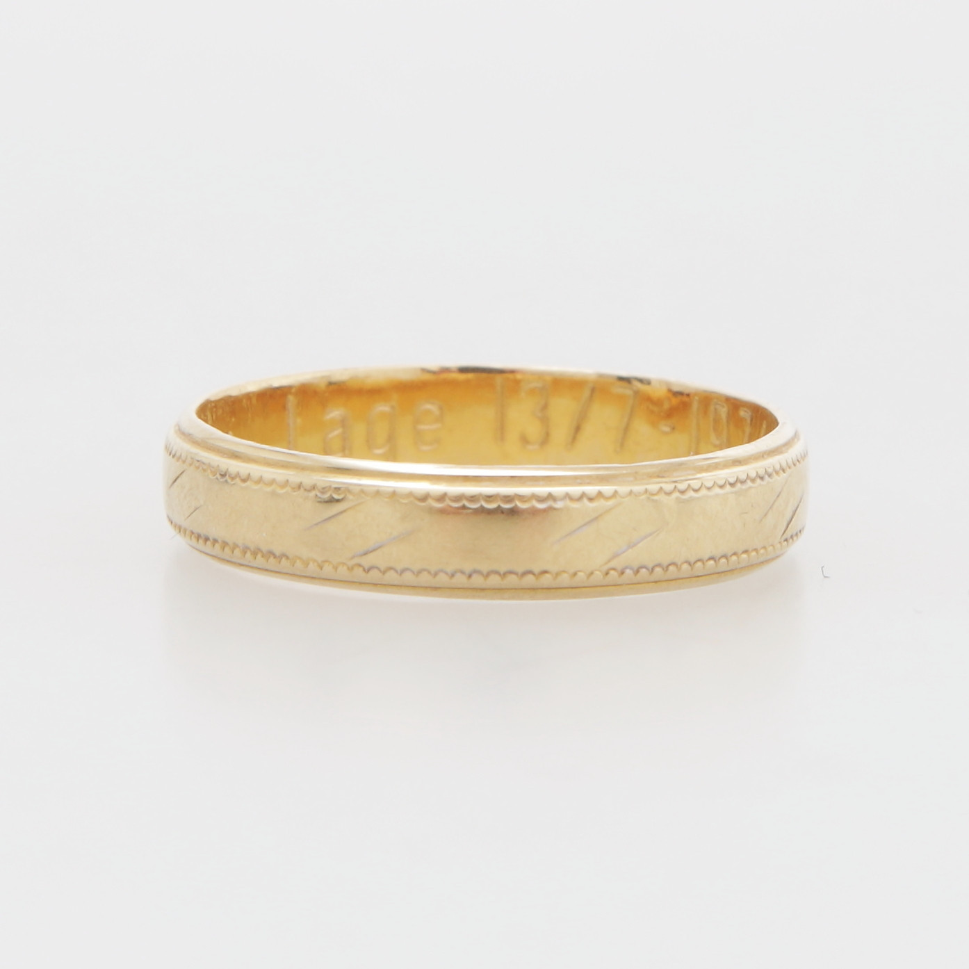 RING, guld 18K, vikt 2,72 gram.