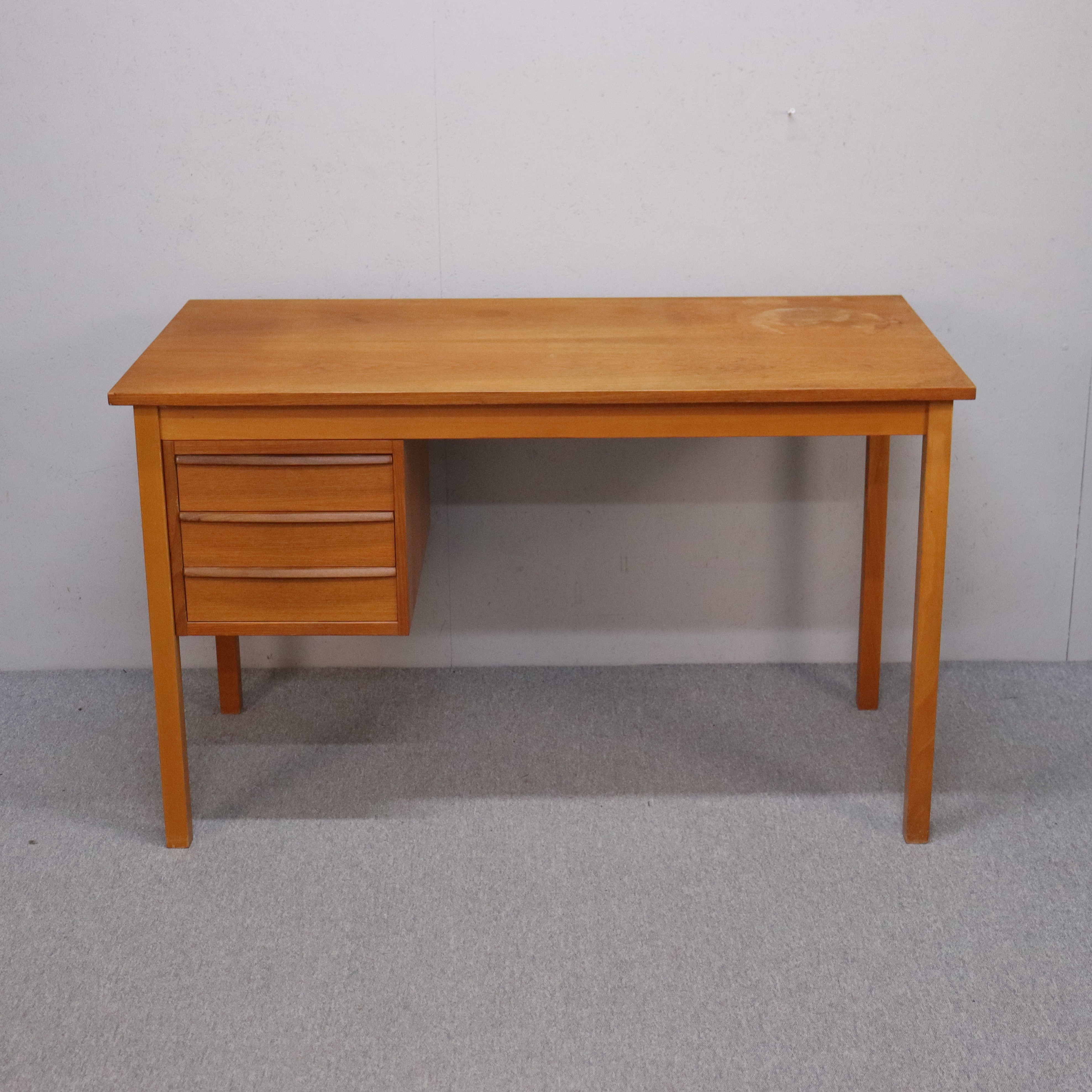 SKRIVBORD, teak, 1950/60-tal.