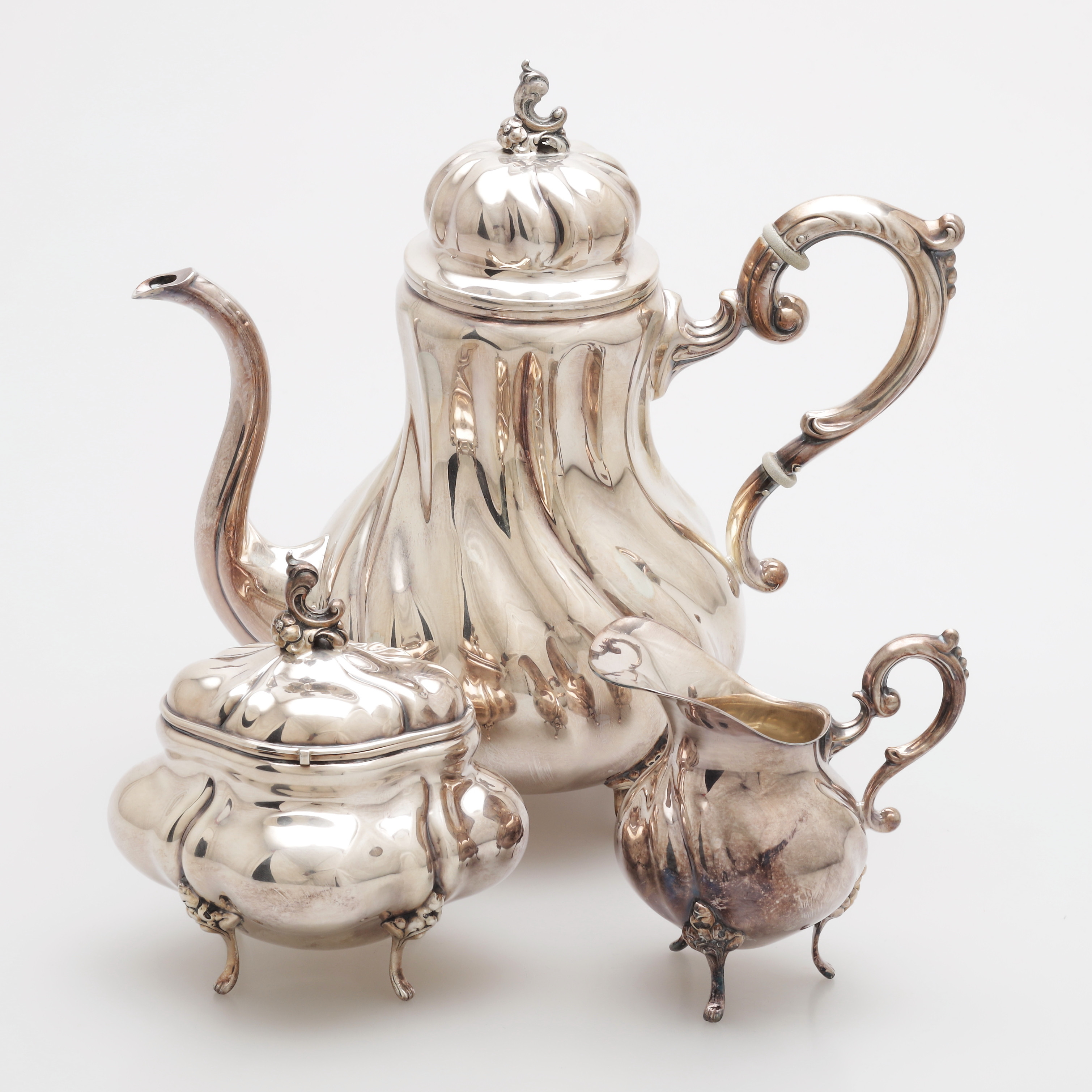 KAFFESERVIS, 3 delar, silver, rokokostil, vikt 789 gram.