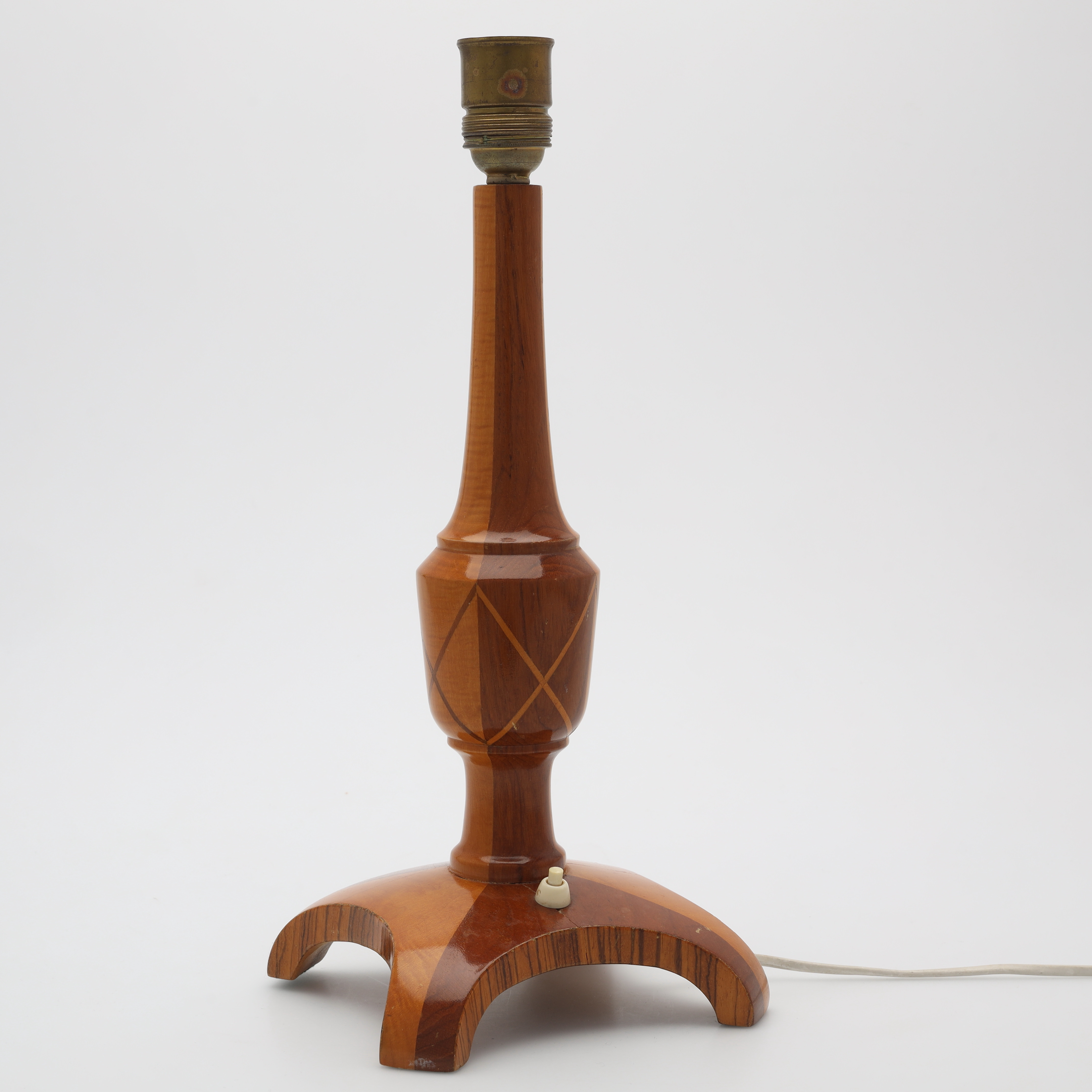 BORDSLAMPA, olika träslag, 1920/30-tal.