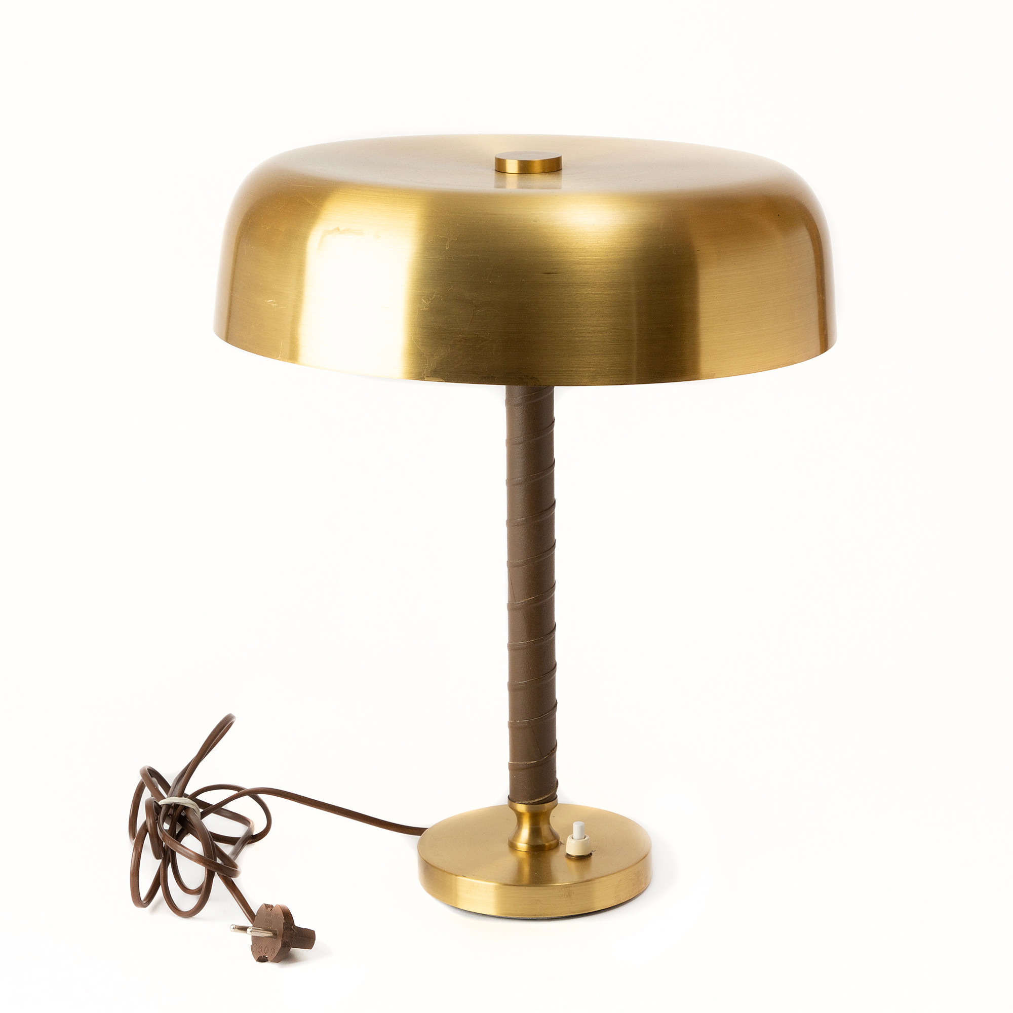 BORDSLAMPA, mässing och lindat läder, Boréns, 1960-tal.