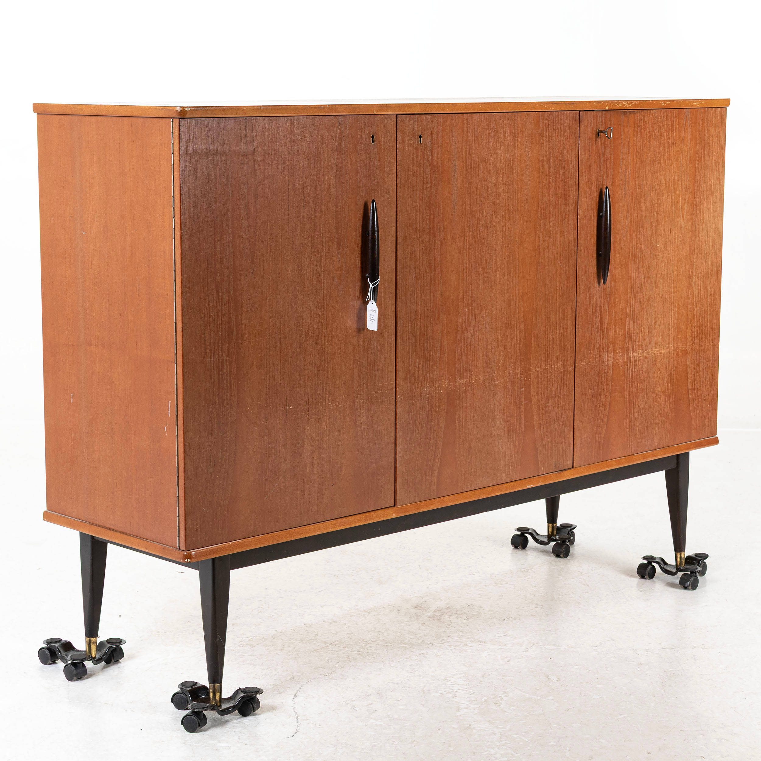 SIDEBOARD, teak med svärtade detaljer, 1960-tal.