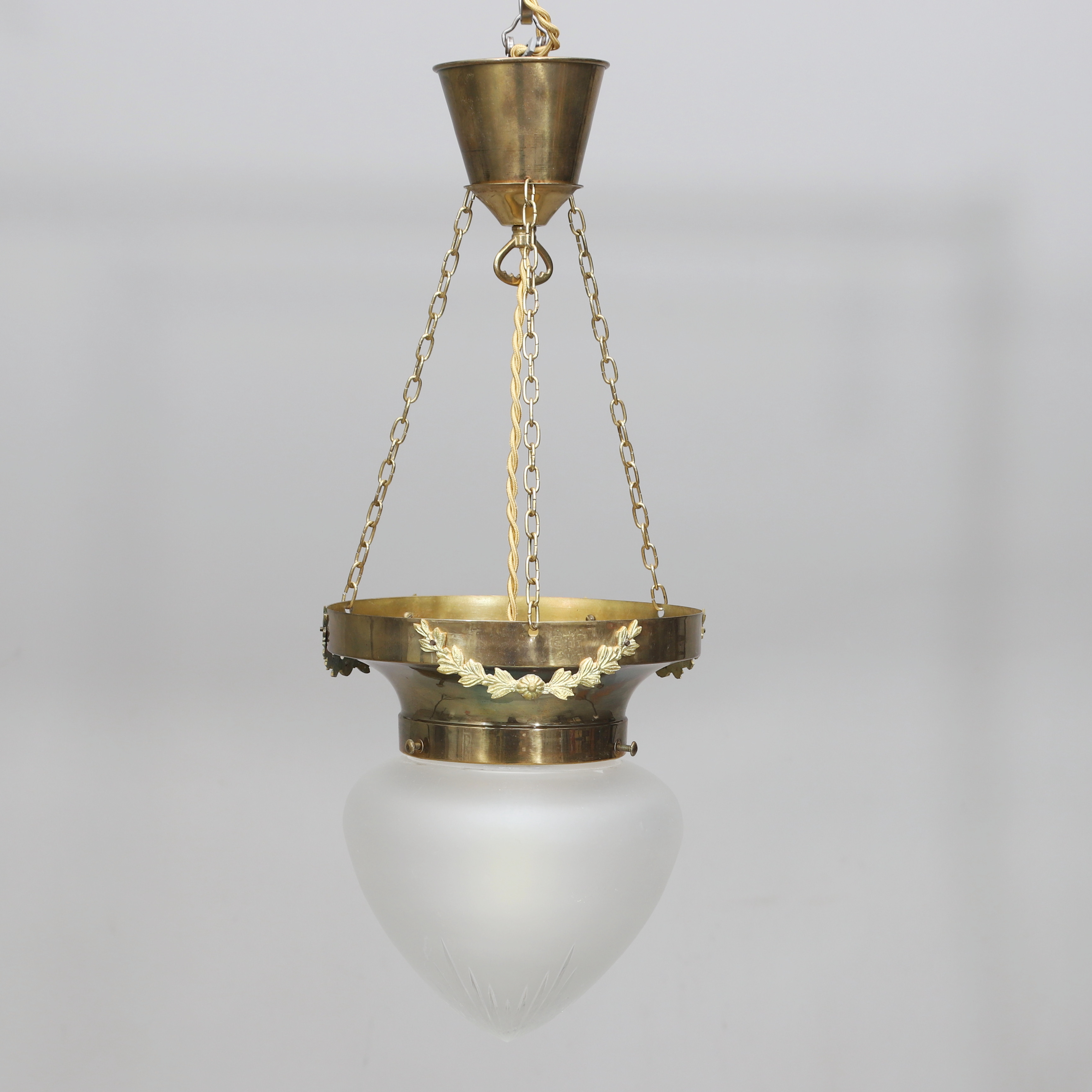 TAKLAMPA, glas och mässing, Jugend, ampelmodell, 1900-talets första hälft.