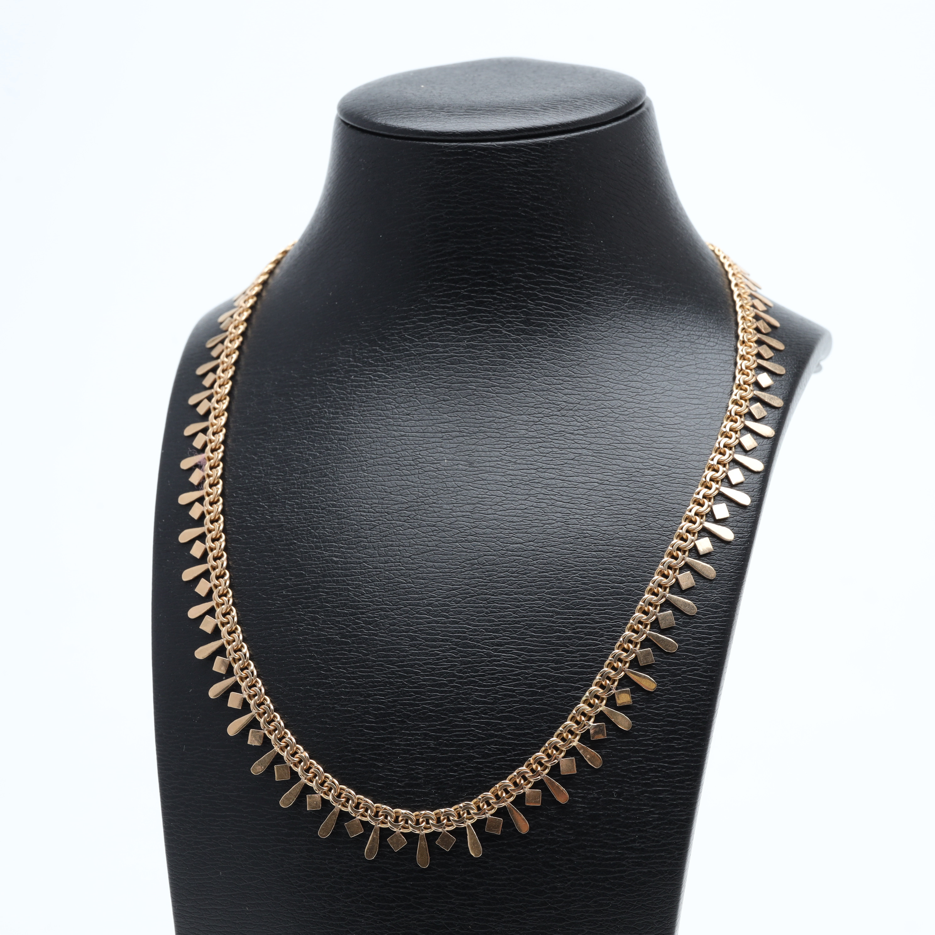 COLLIER 18K, guld, Bismarck, vikt ca 19,2 gram.