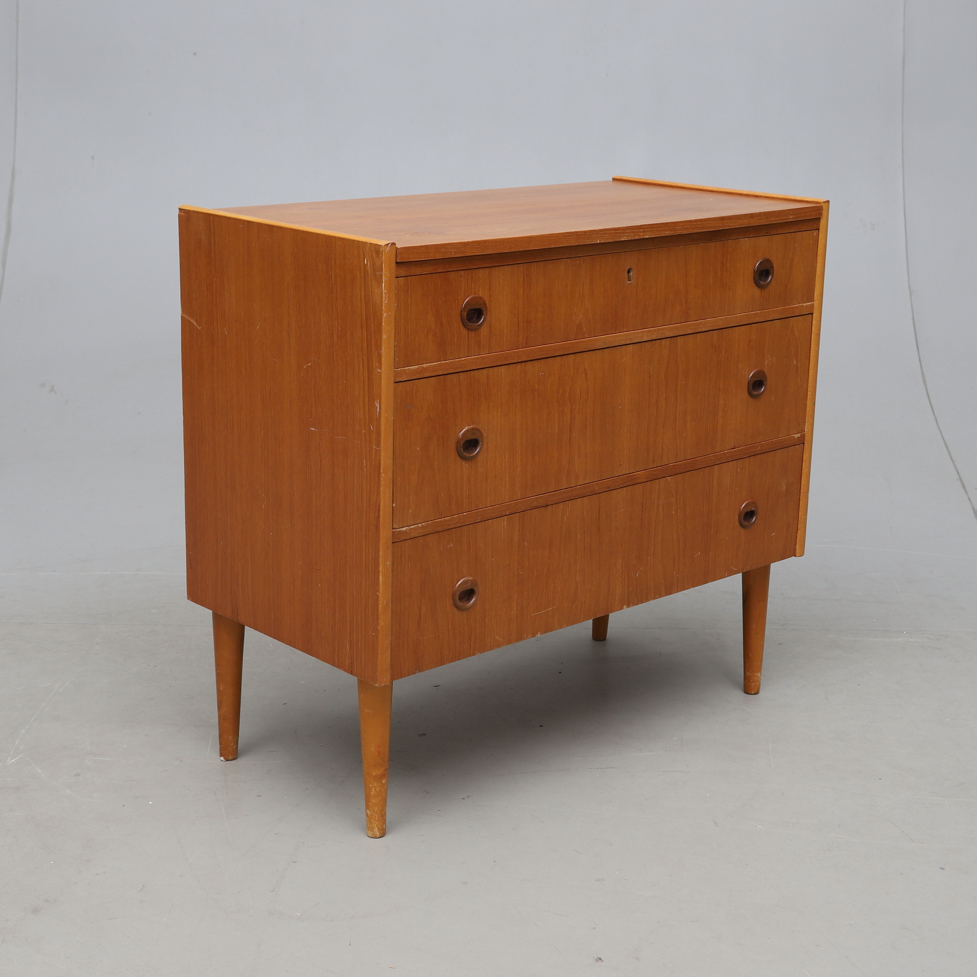 BYRÅ, teak, 1950-/60-tal.