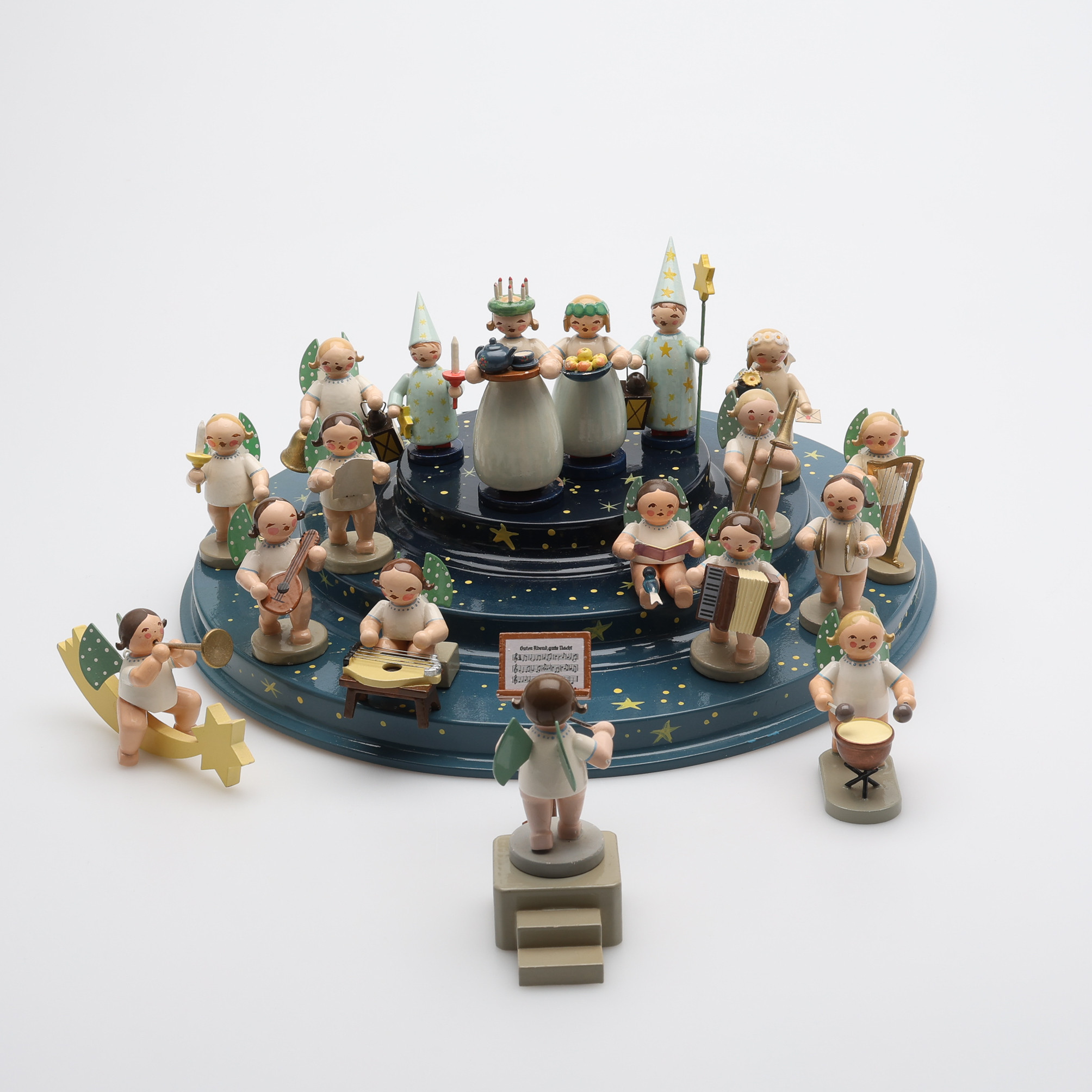 ÄNGLAORKESTER OCH FIGURER, ERZGEBIRGE, TYSKLAND.