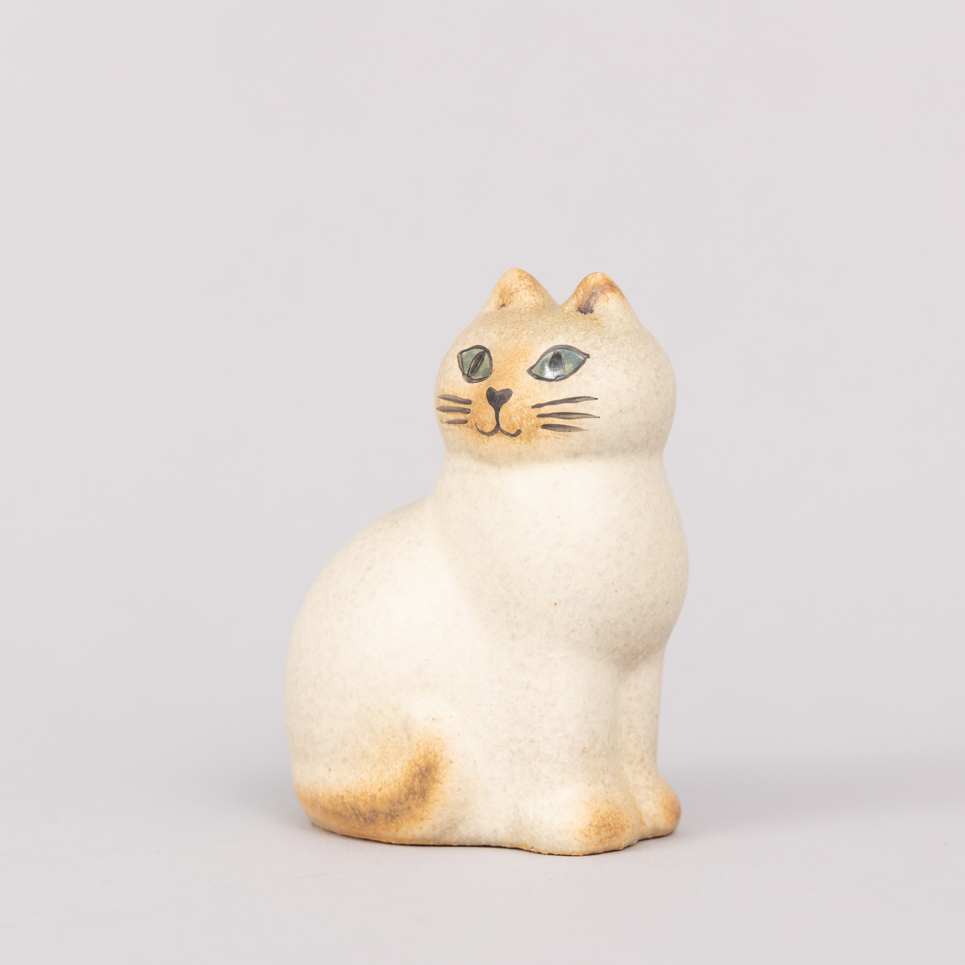 LISA LARSON. FIGURIN, stengods, Katt, Gustavsbereg, signerad.