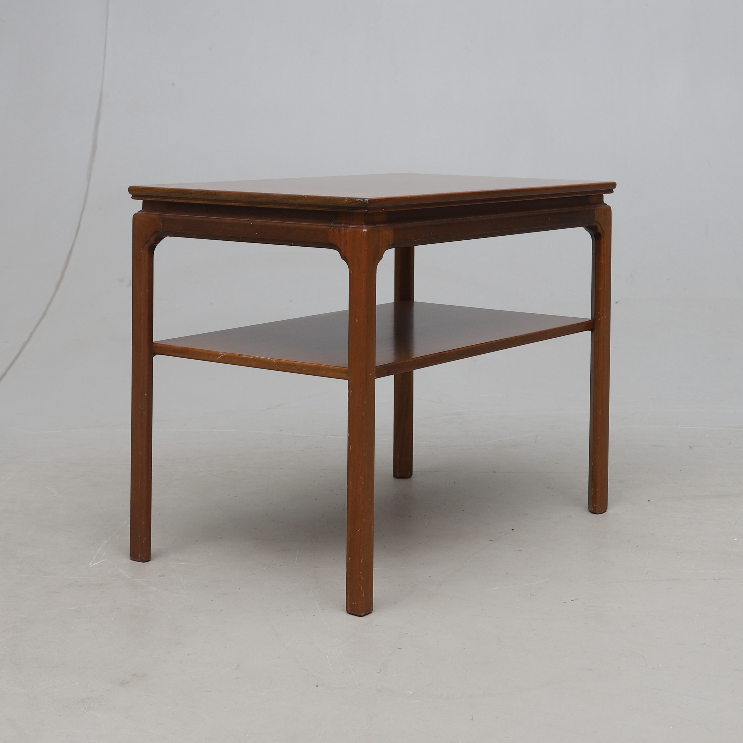 SIDOBORD, Mahogny, troligen Lysberg Hansen & Terp, Danmark, 1900-talest andra hälft.