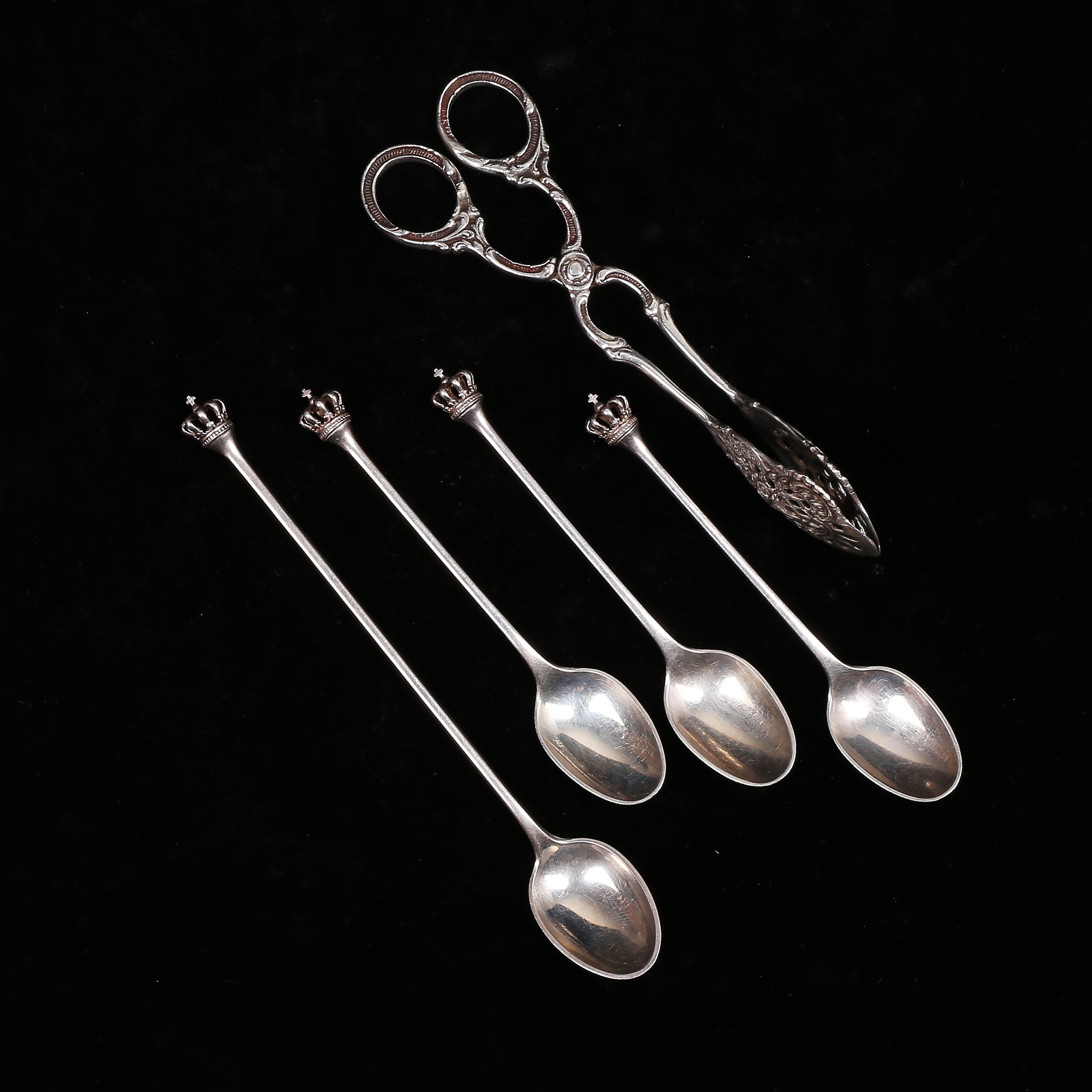 KAKTÅNG OCH SKEDAR, 5 delar, silver, totalvikt 120 gram.